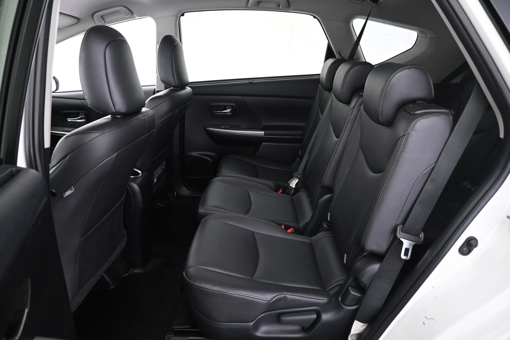 Car Image - 4Zr60mxS27jxOUAGsDBS6s