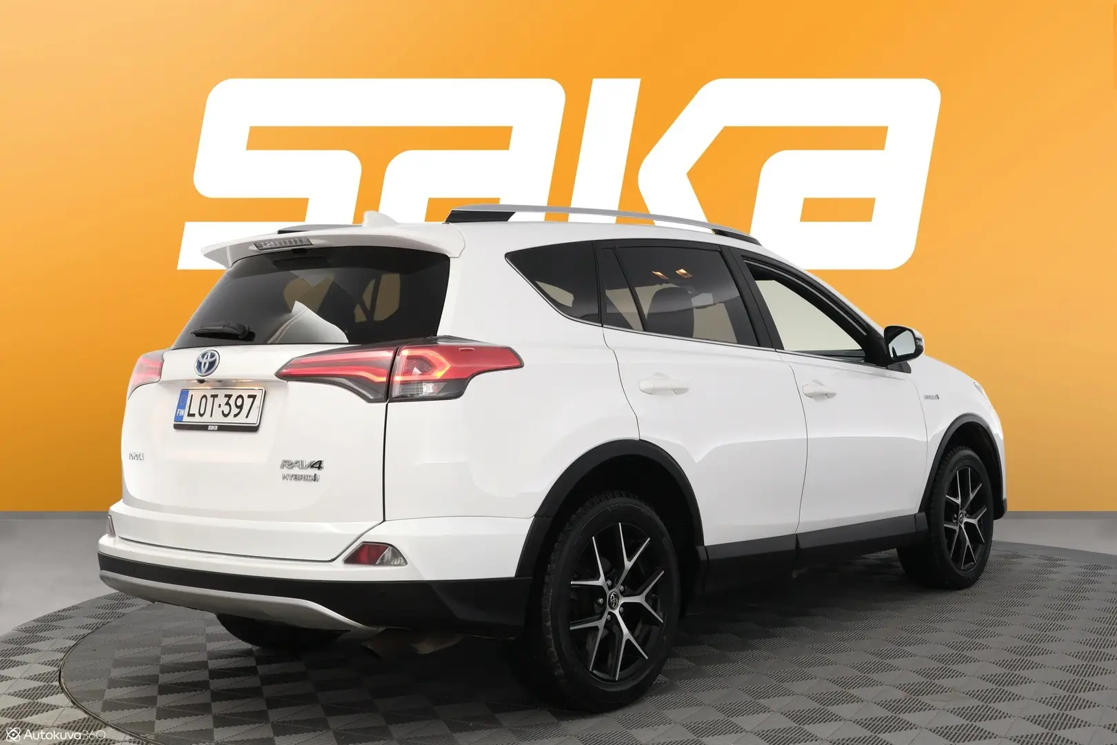 Car Image - 33u21X6WCk7S8zOY34Rl8C