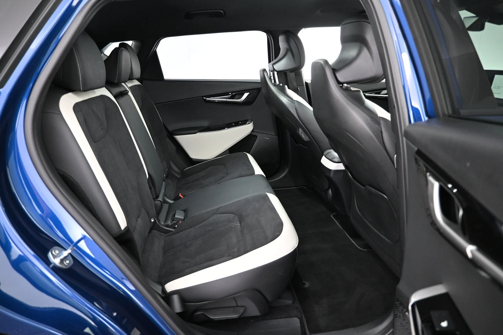 Car Image - 4h8hO50vGRyitk9ppj1qgE