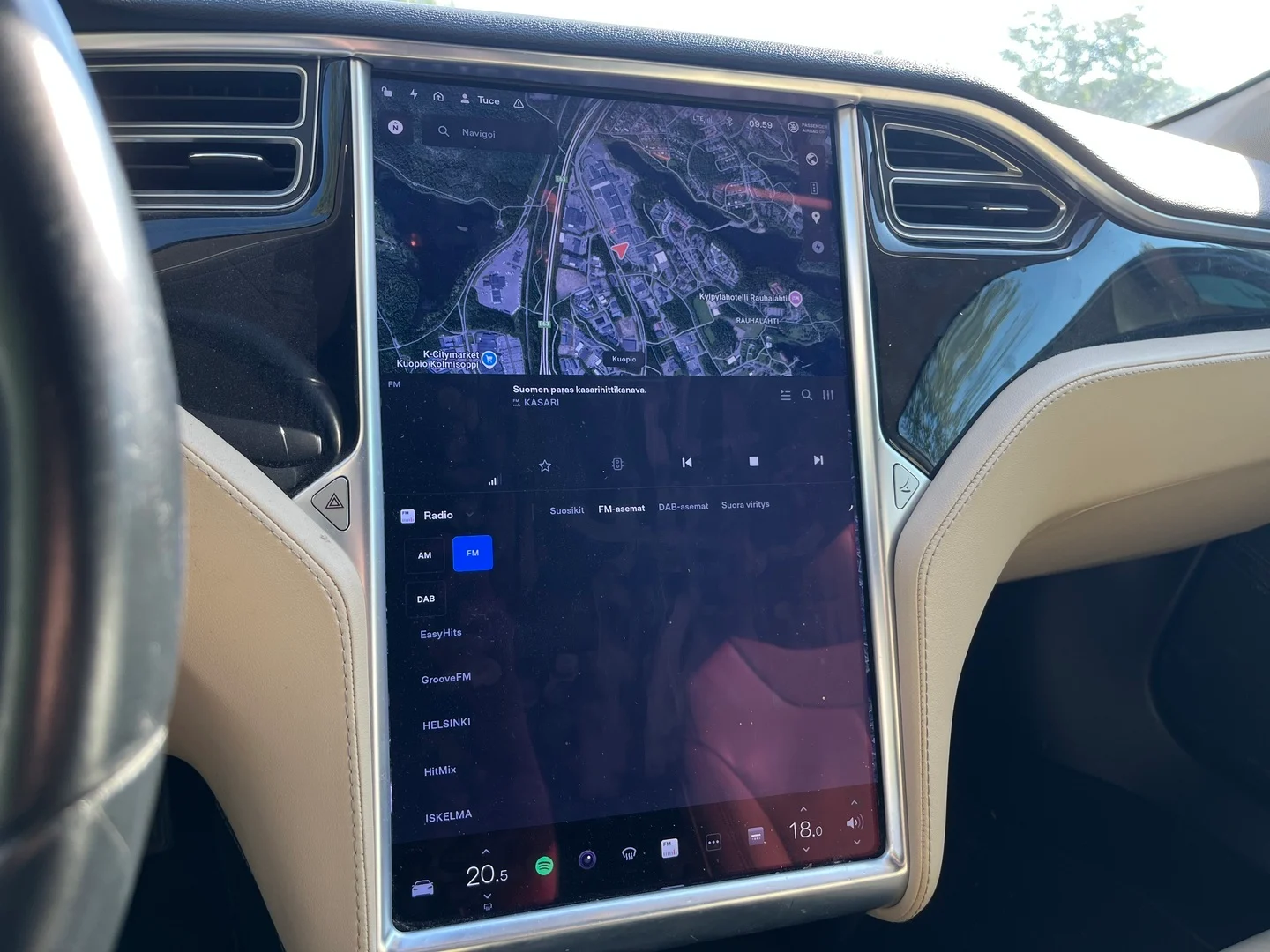 Car Image - 74z9sROsPqCyCgksUsAWWT