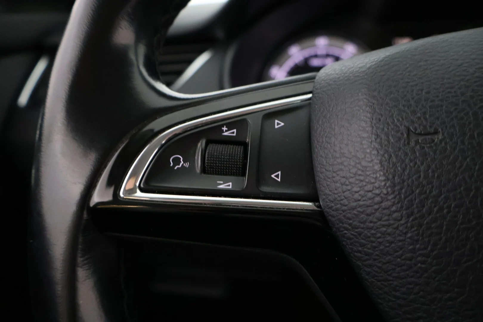 Car Image - 4K8xw0DmOrhKgv2AAUIhPb