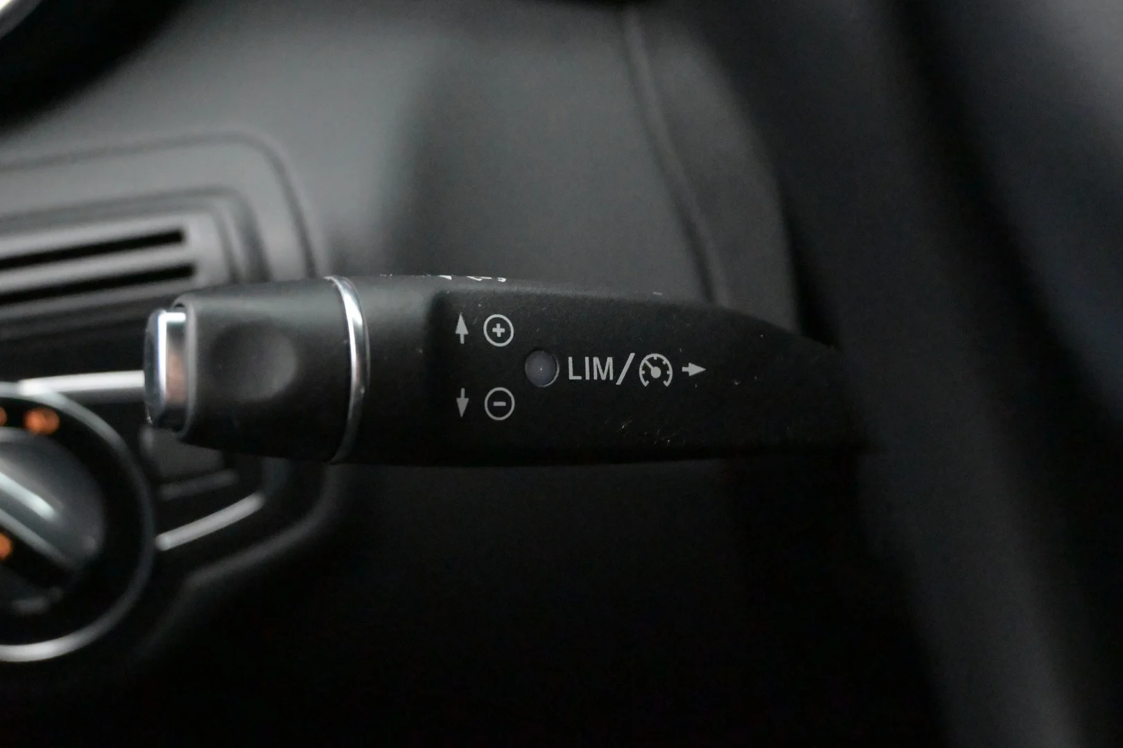 Car Image - 1NHj6bPodiSBxqFjYz5r2R