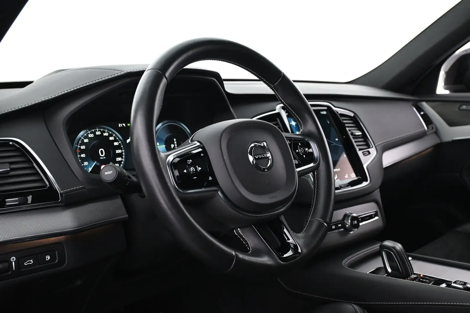 Car Image - 4qWSOcHGWjd0ZGl5AxfMd6