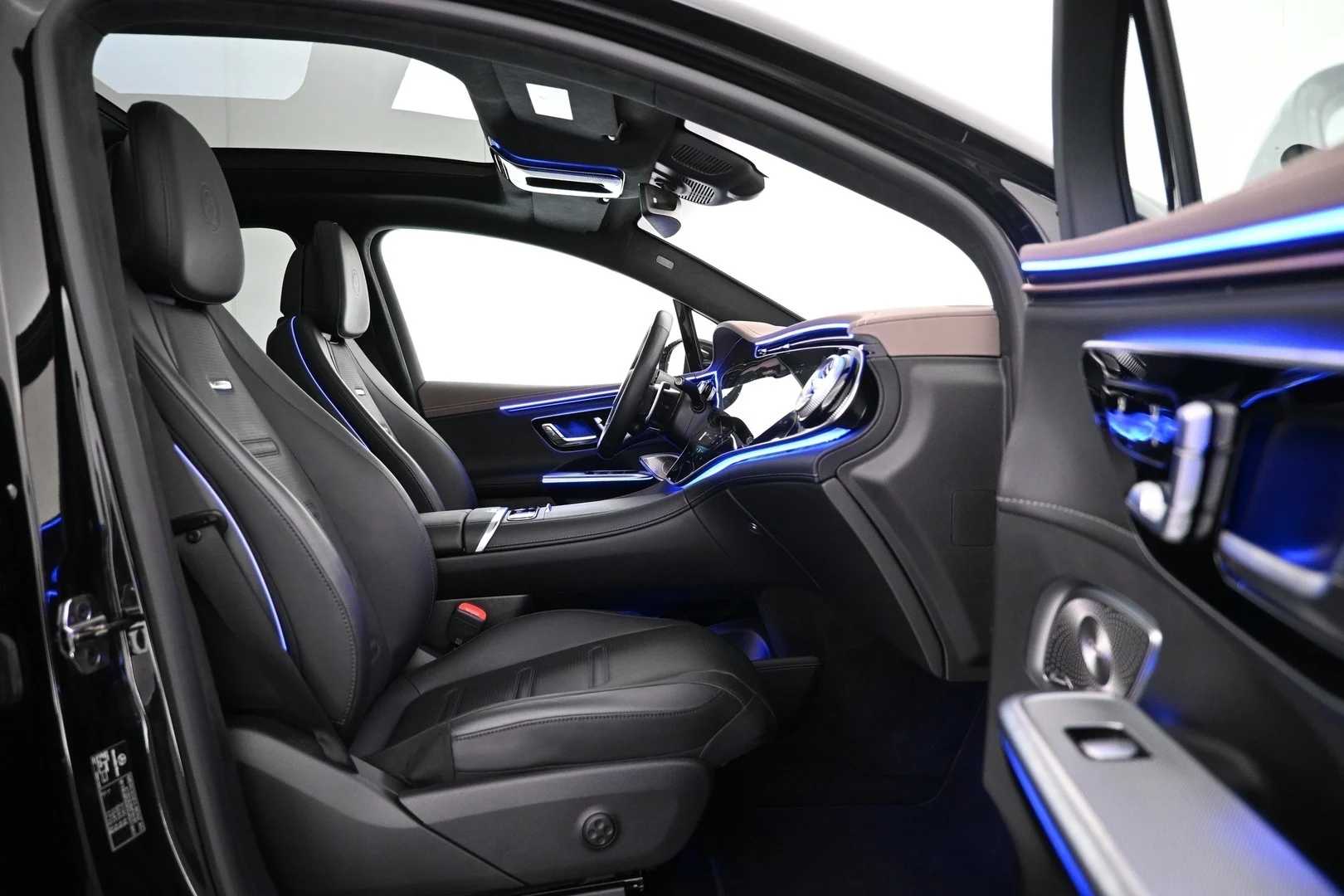 Car Image - 5Q9anwwMq0HcScc3CxXV3G