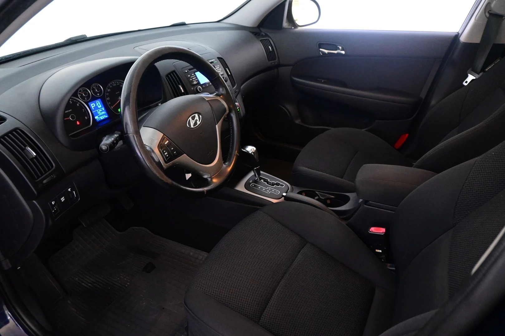 Car Image - 5afUocAOks6TKqRqpbgEoO