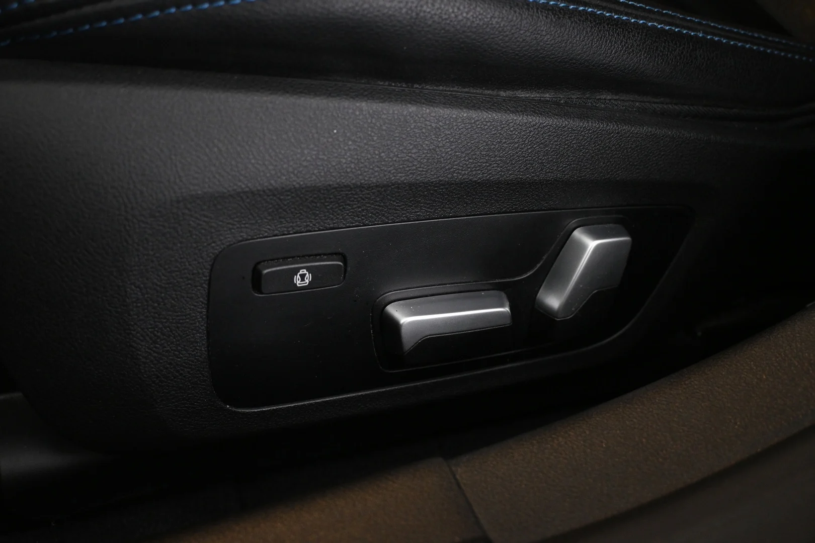 Car Image - 6IU1PvH7Wwwo9pA6wJwMtA