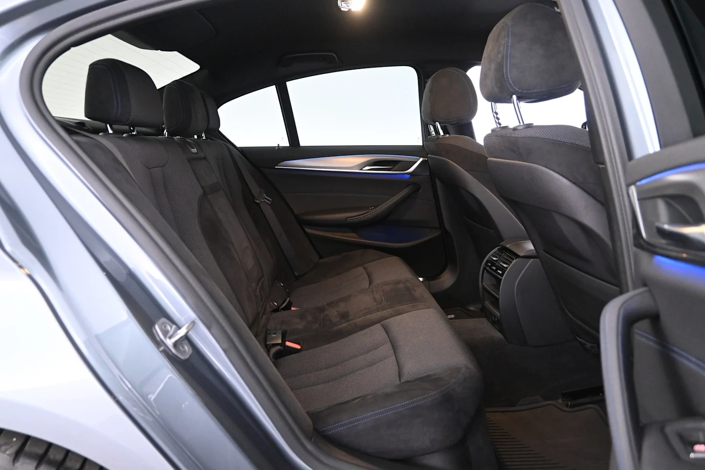 Car Image - 4oZVOgXCABymbNhKcO747j