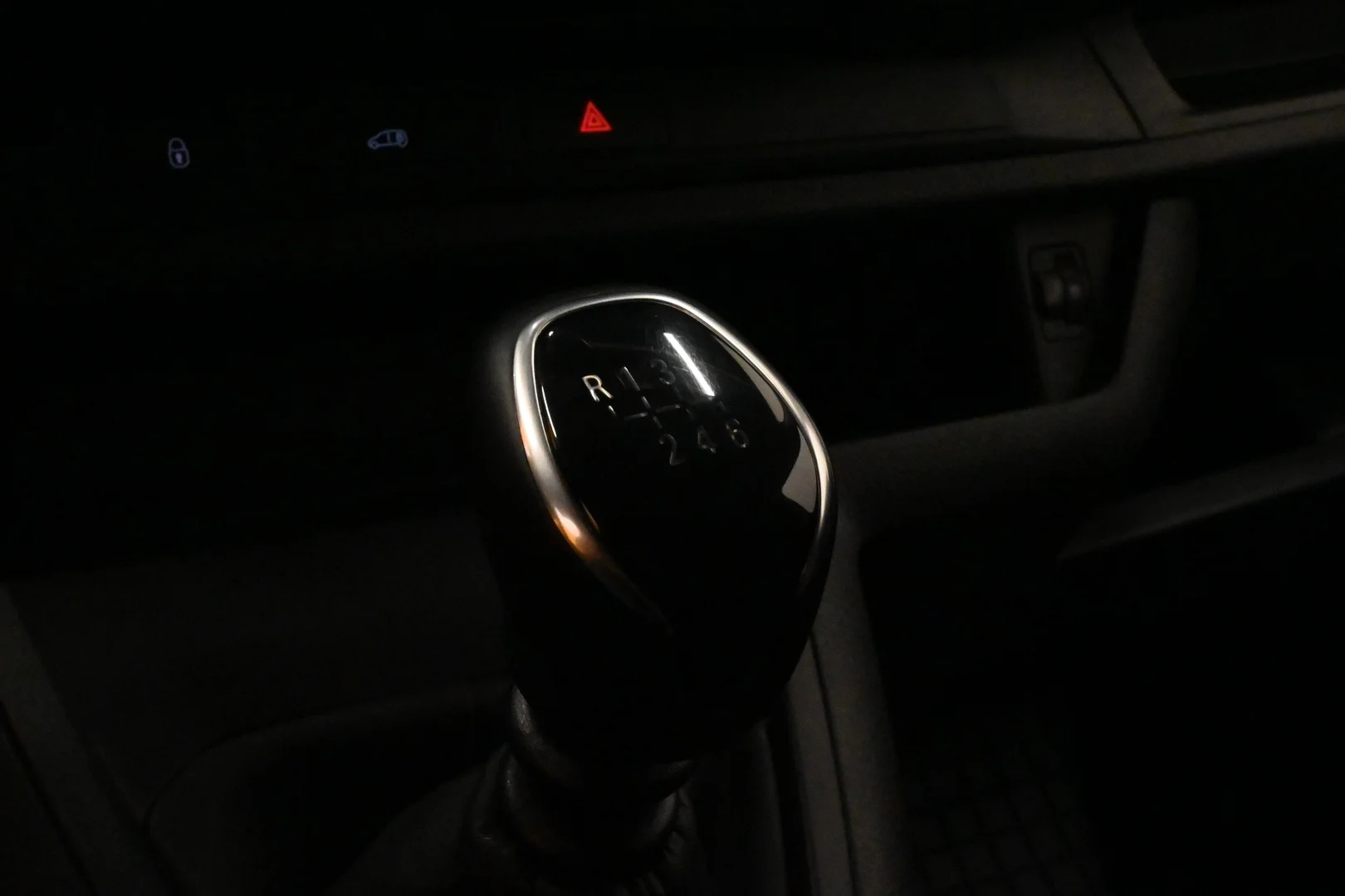 Car Image - 5aPqTAkAYmbvwWbGbHpSTP