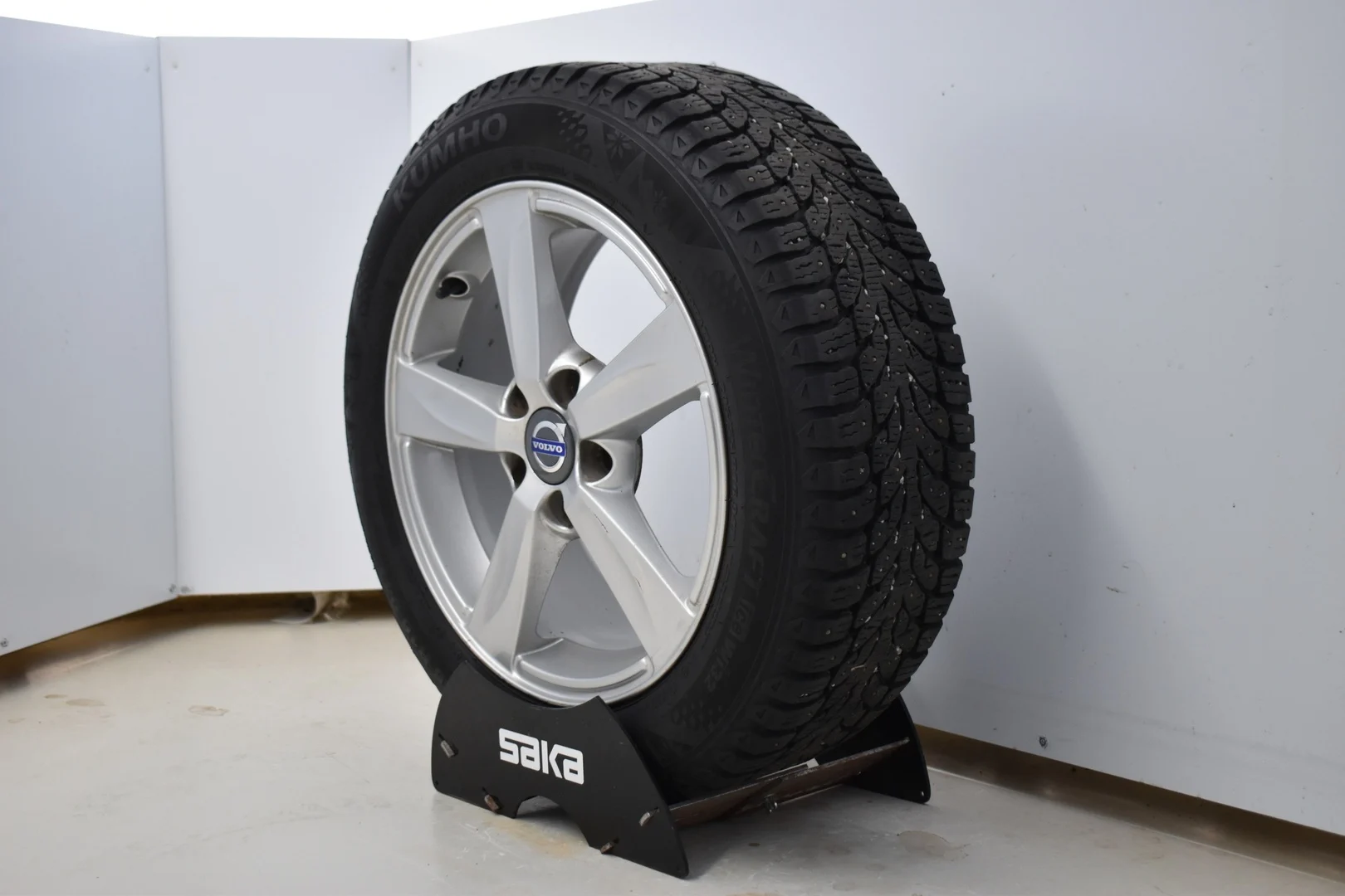 Car Image - 3J7U3p139Wz7vjshC6Ljf6