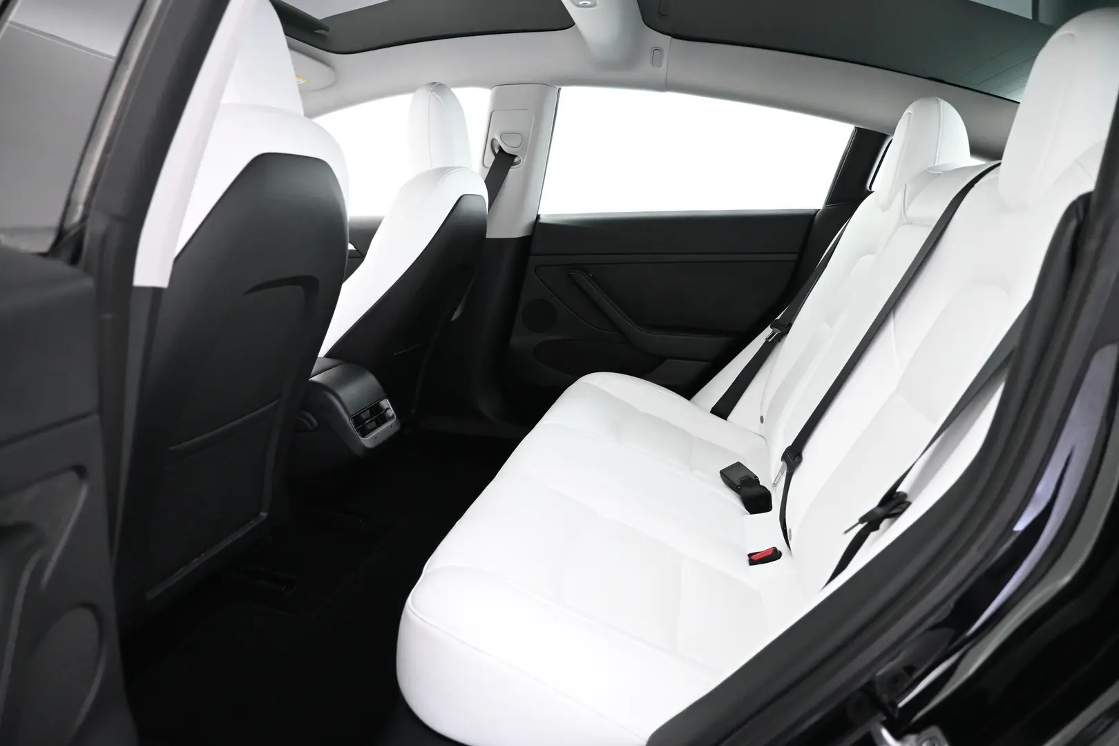 Car Image - 4TVkLuErPsm3y9YLV6Nelw