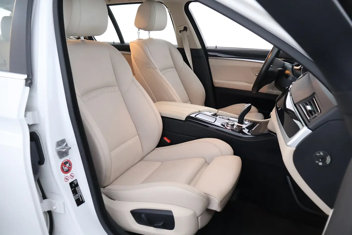 Car Image - 5GctCosmtK9qcgCEaqlxsj