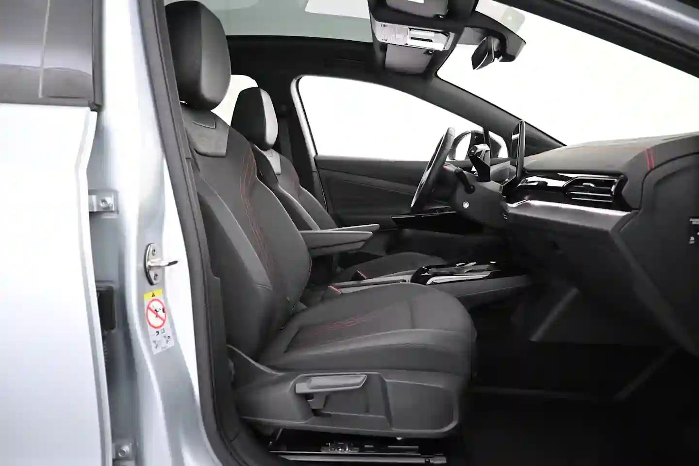 Car Image - 22n5bcCUpV9G1zIEiIxNob