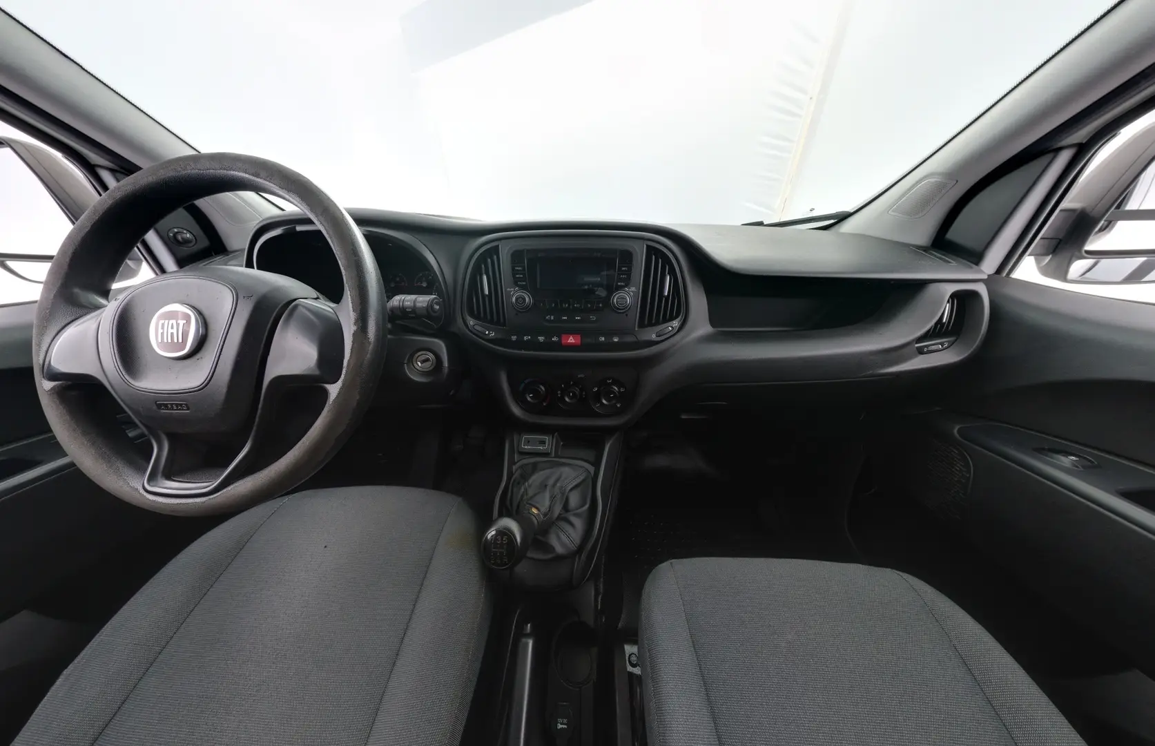 Car Image - 2xwtwzHRRtbAFF870g7ch7