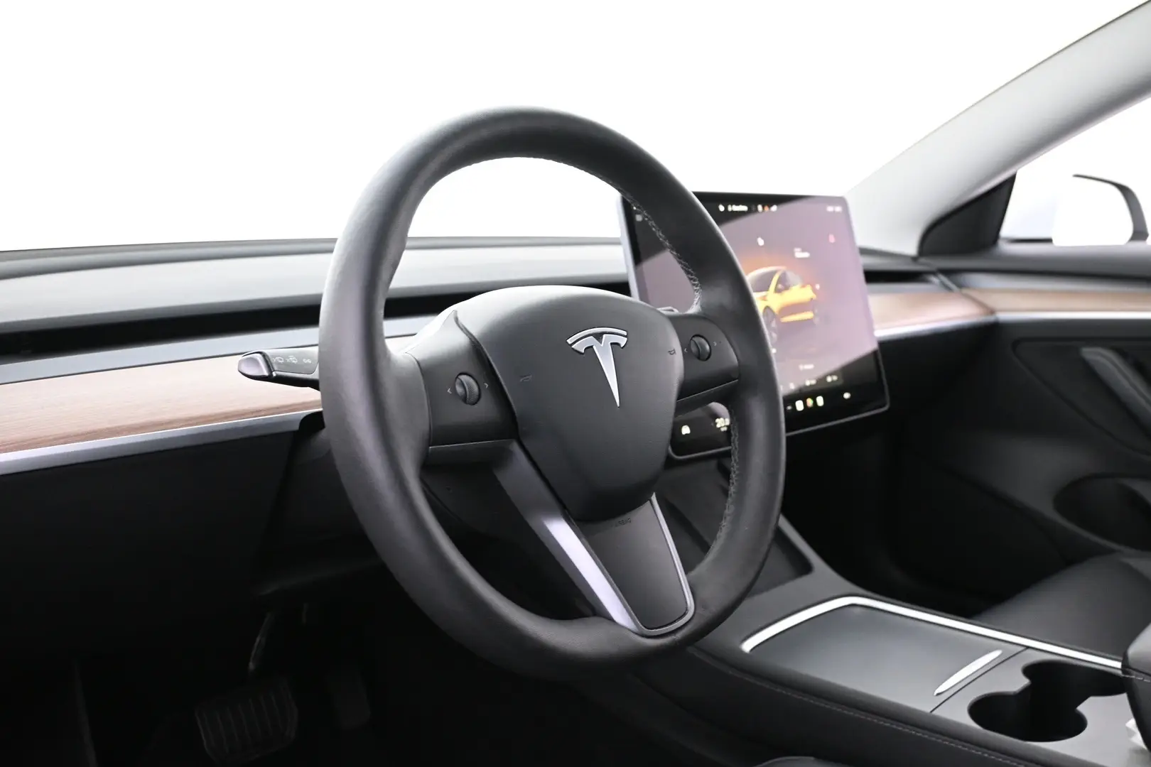 Car Image - 4p7U22emsdOn2GaIUuakOX