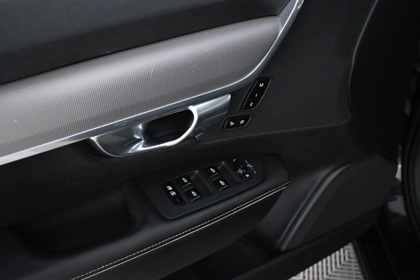 Car Image - 2U6a0RfKYqwhbjYHAMFI5S