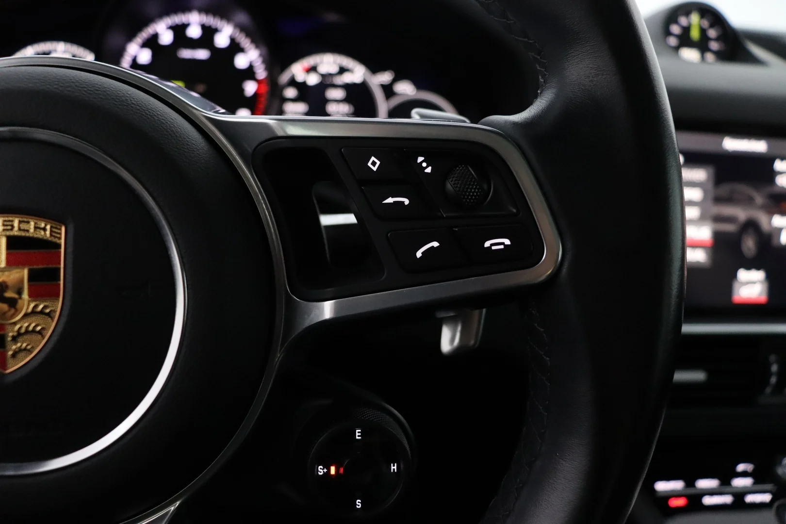 Car Image - JcfdJXjBU80tu0Igl4oBV