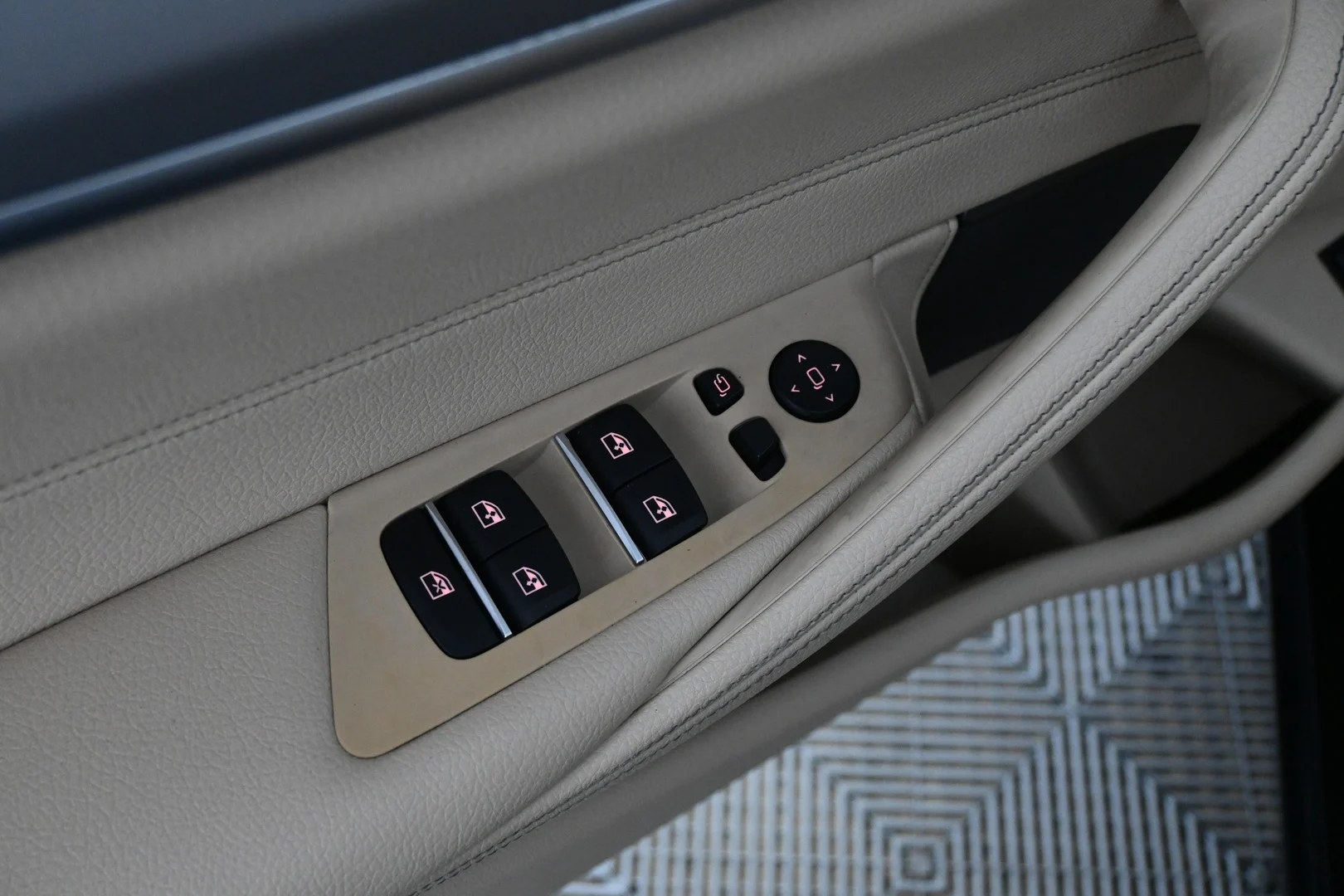 Car Image - 52GRVCMTVeOTKt0kbRrc5x