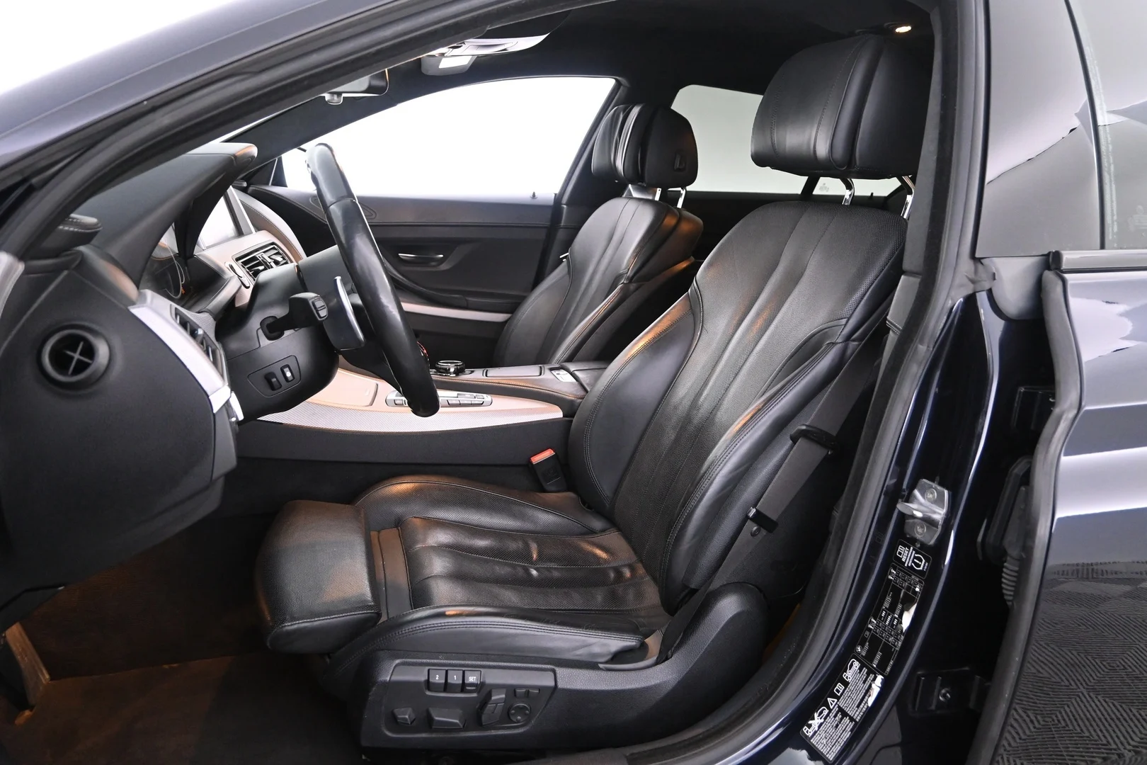 Car Image - 6Y67vXxR64rk8cxZKFQjFe