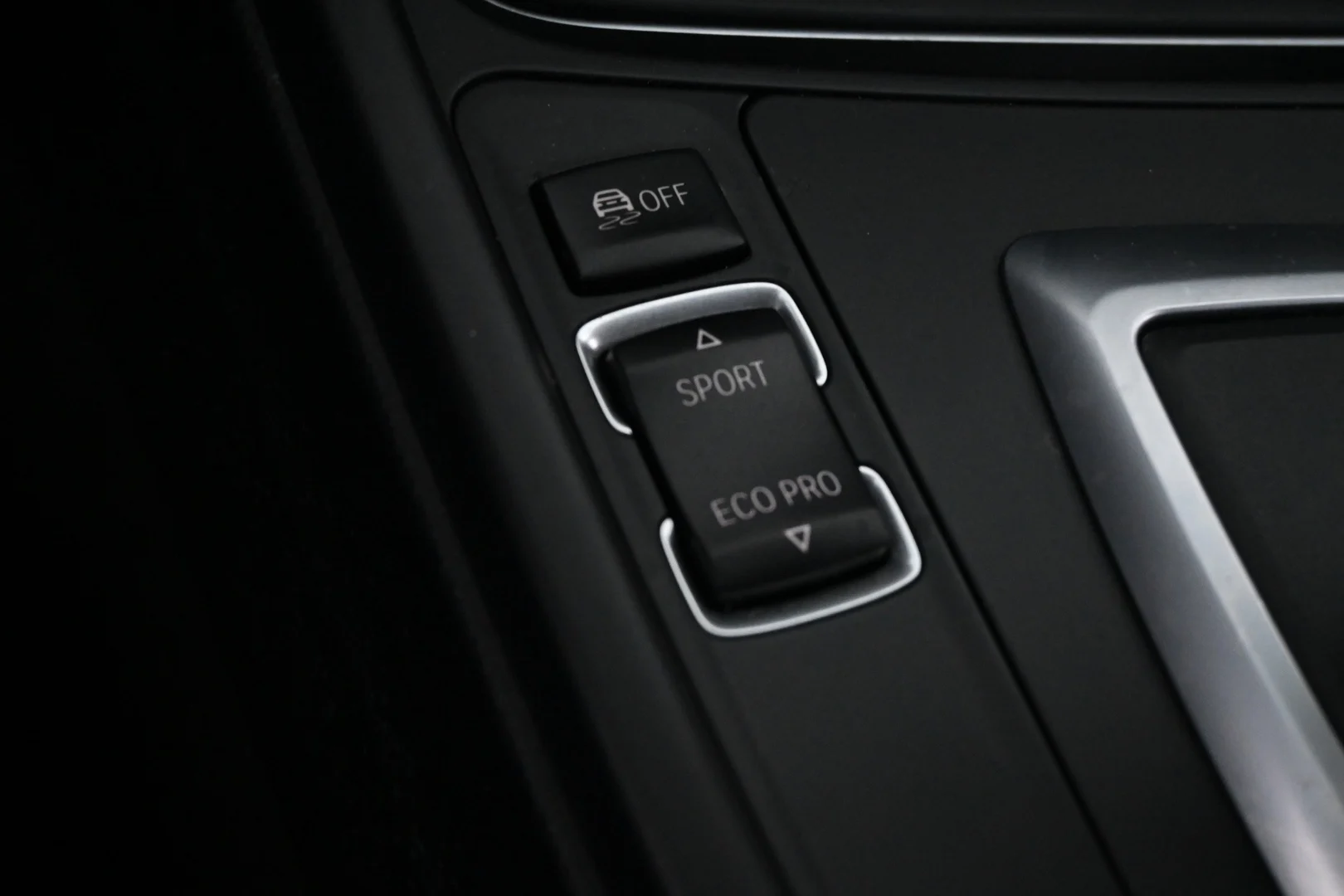 Car Image - 2JDSfqOdfpE4ILtM86kZ2T