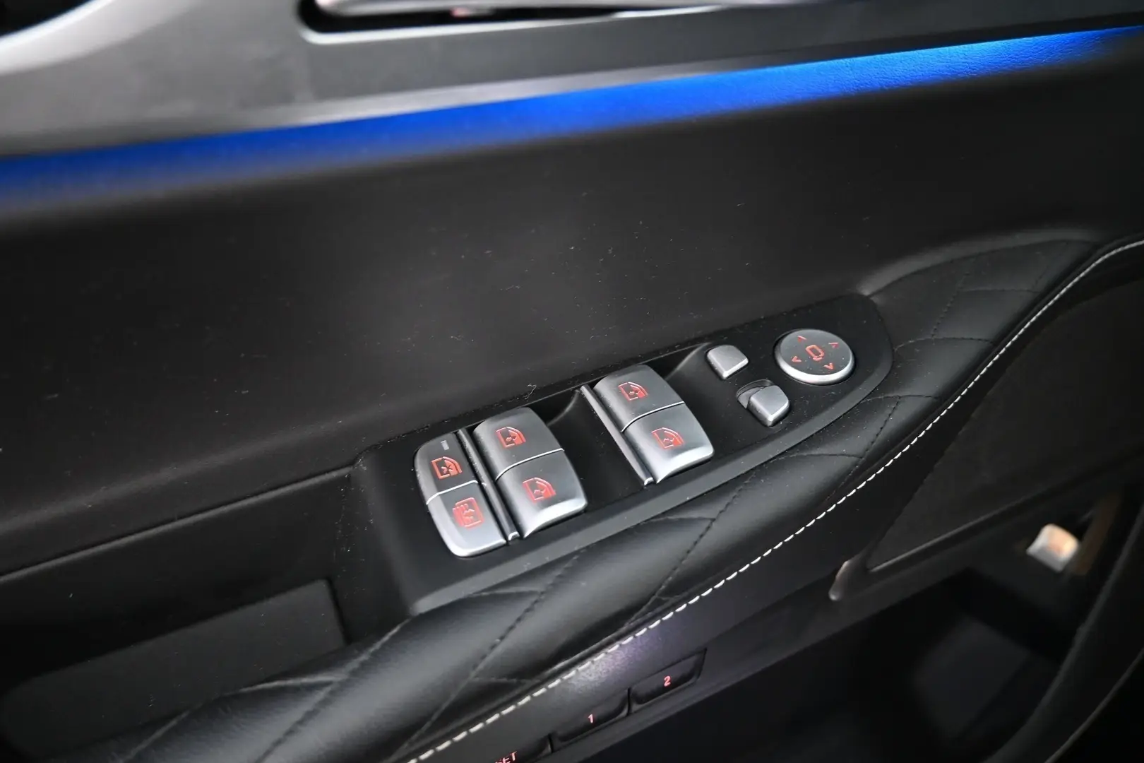 Car Image - 6SmPiGu3f0uVvcStaxfCRD