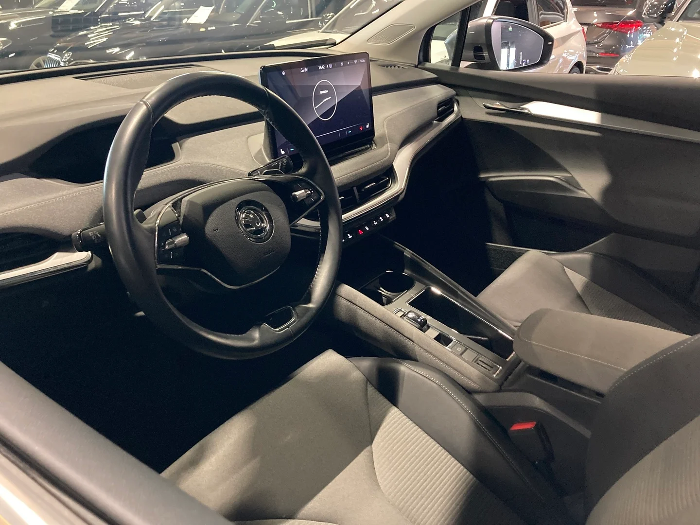 Car Image - 4GUwDrtFU64R1IiRspkPT8