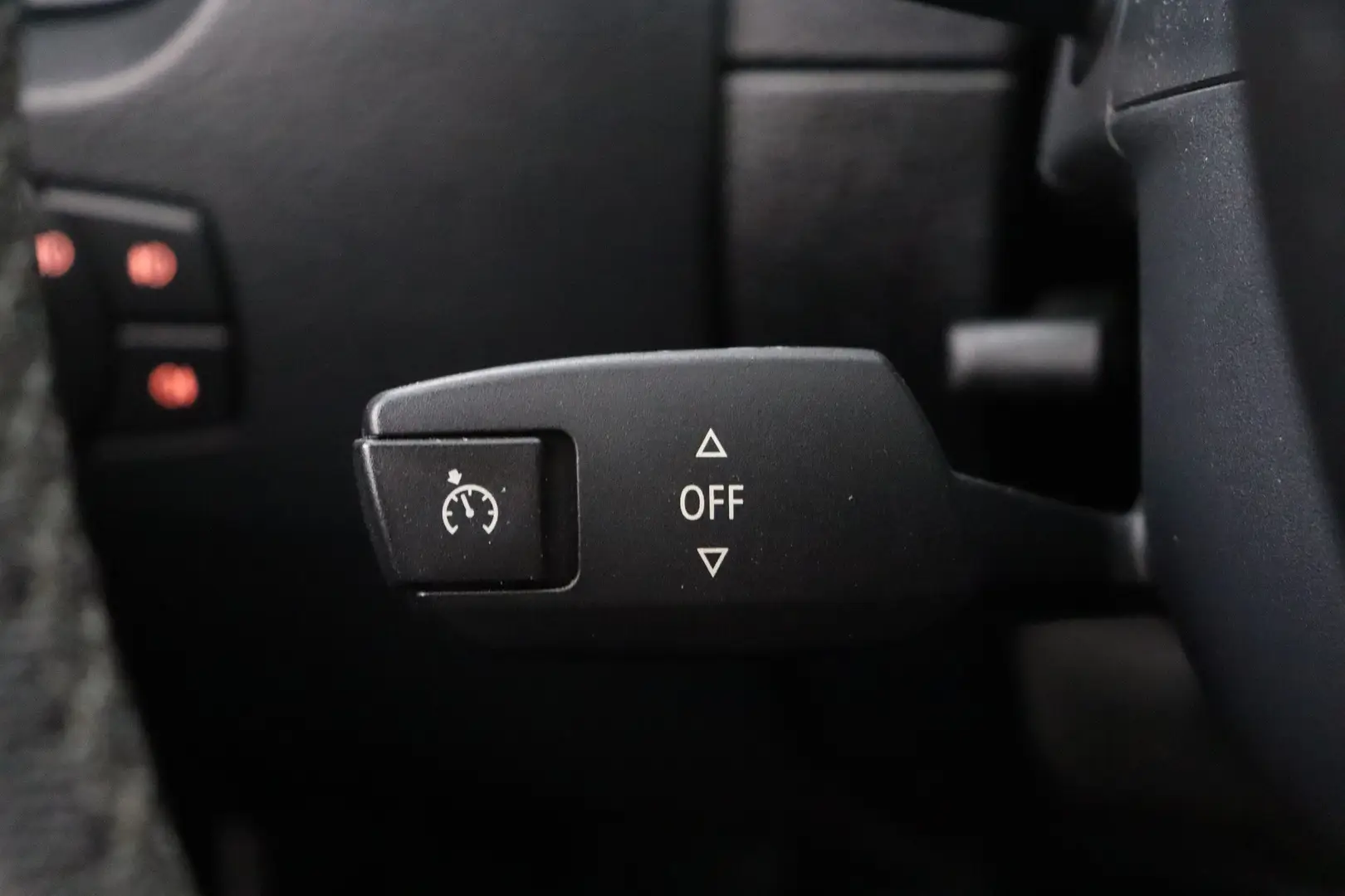 Car Image - 2FY2Il7tyMaTbVWK0OWELe