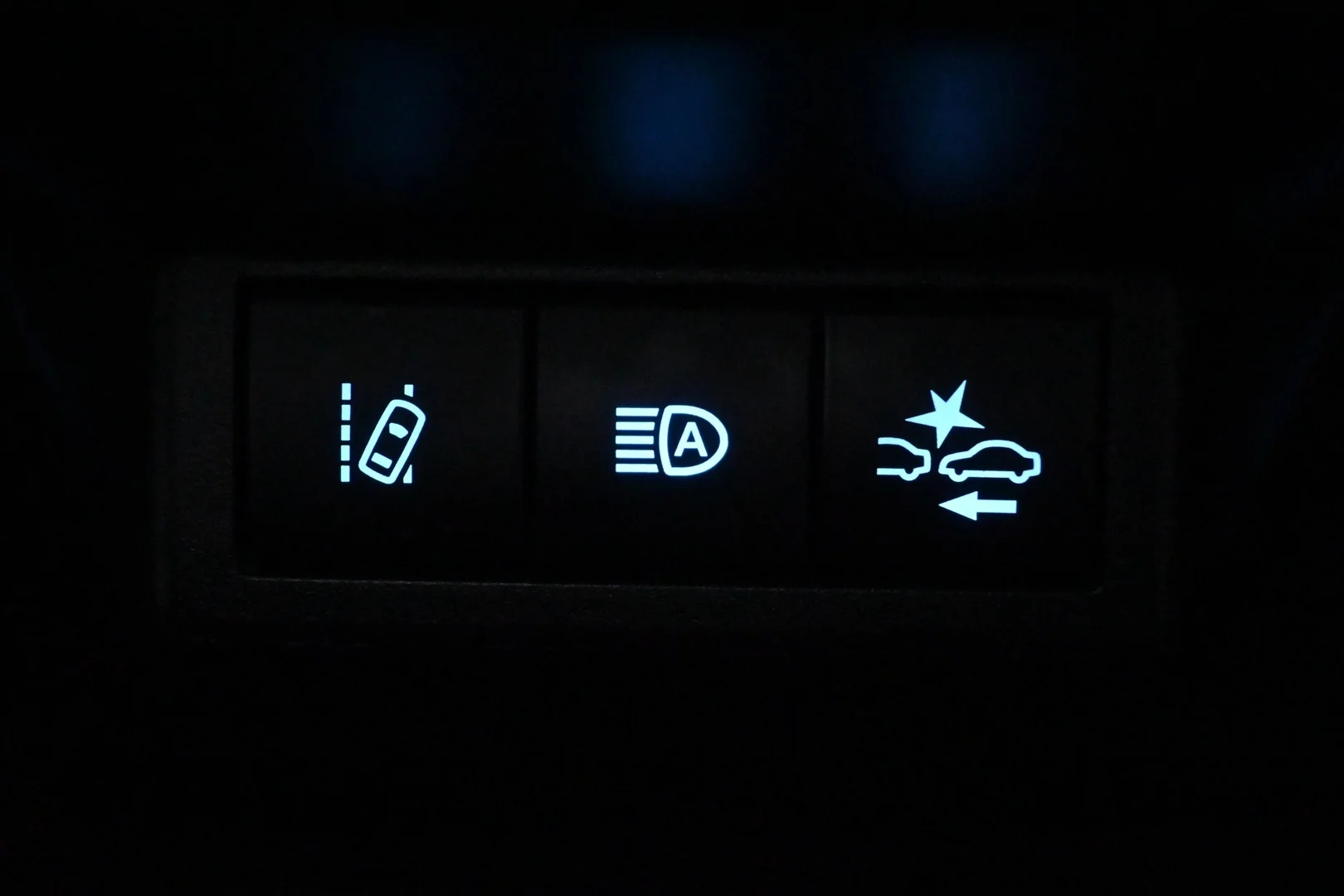 Car Image - 4MFAV2wzDD56o6Xqz7auHl
