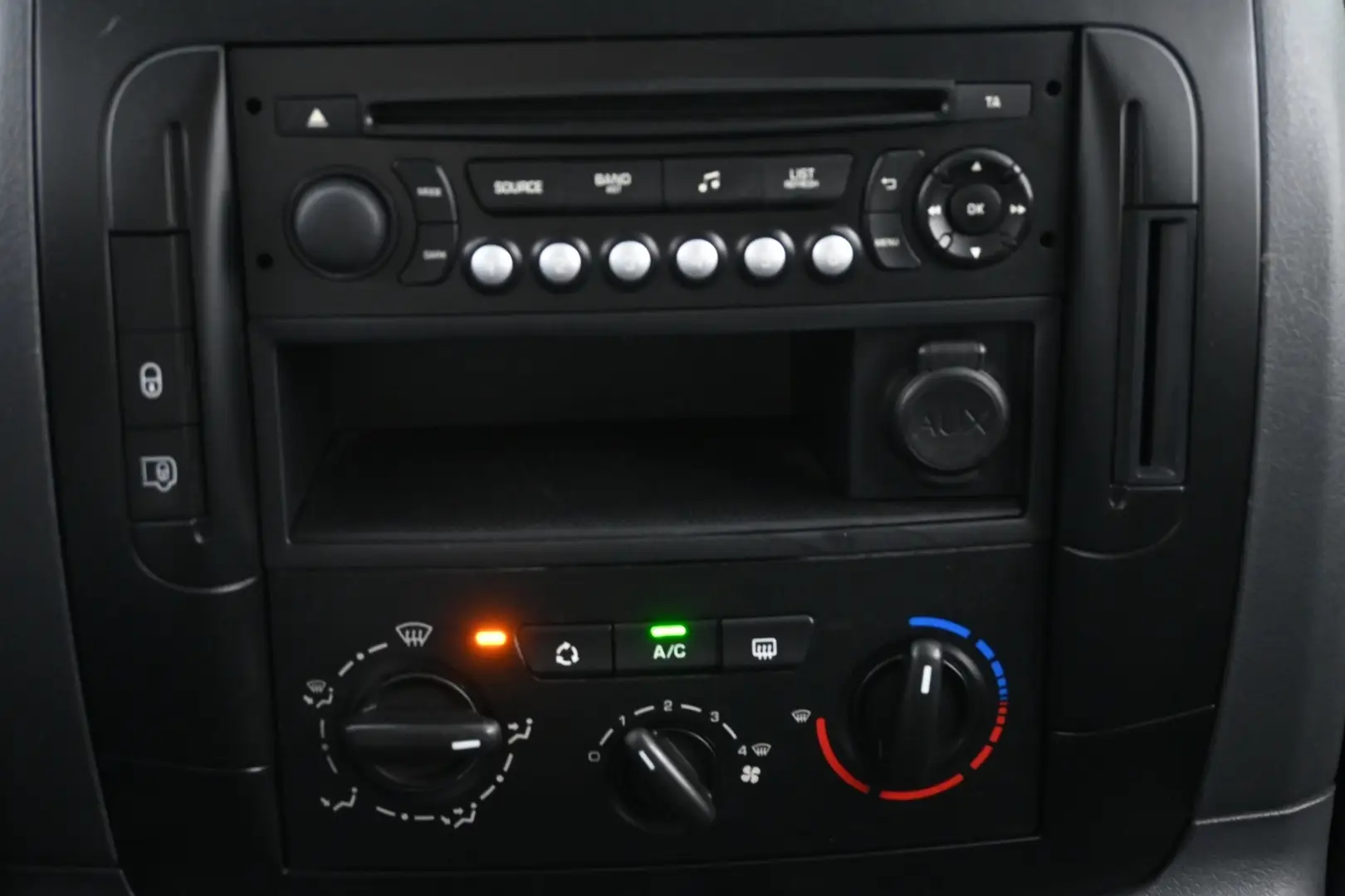 Car Image - 2x5xRauuoKXnkGe6QrqeH4