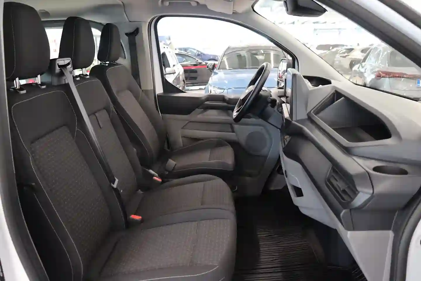 Car Image - 2lEGvc6vtL3EXkPp7JGFsM
