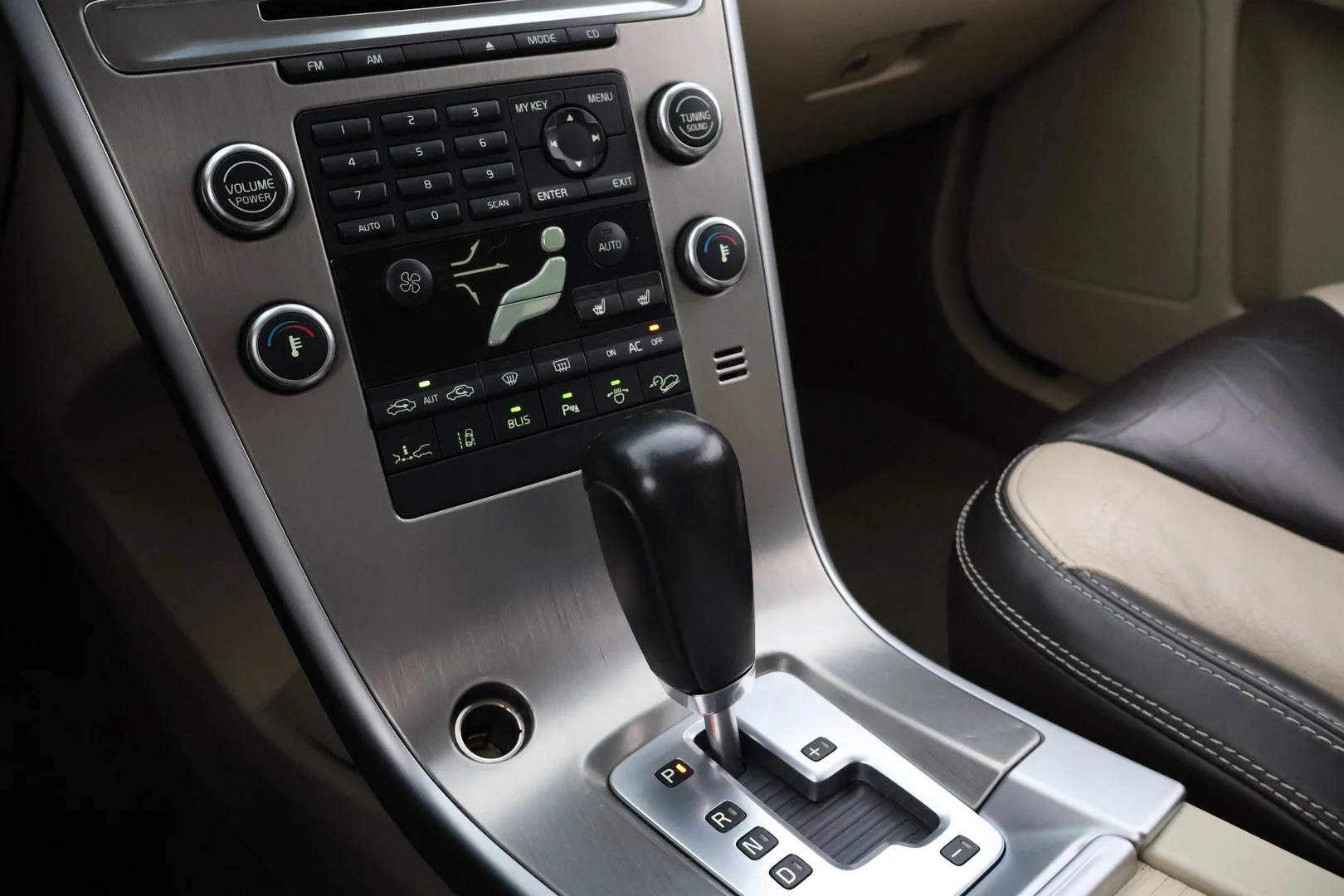 Car Image - 1xwDBhK7E2bxSTDJ1HoMGk