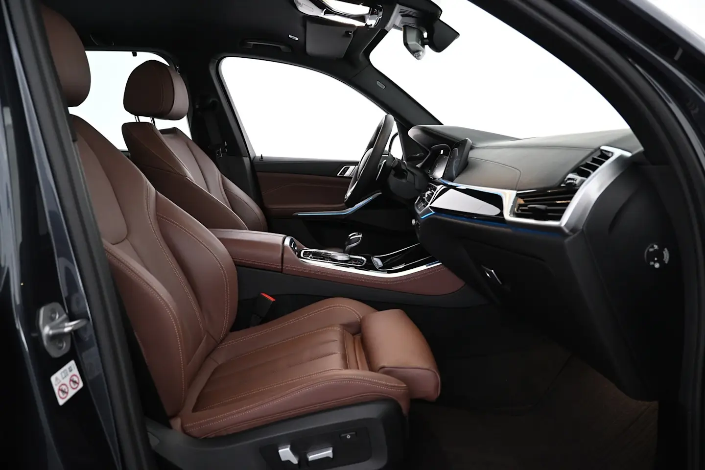 Car Image - 3V4n9qpLNR0aiH8ULeAHRT