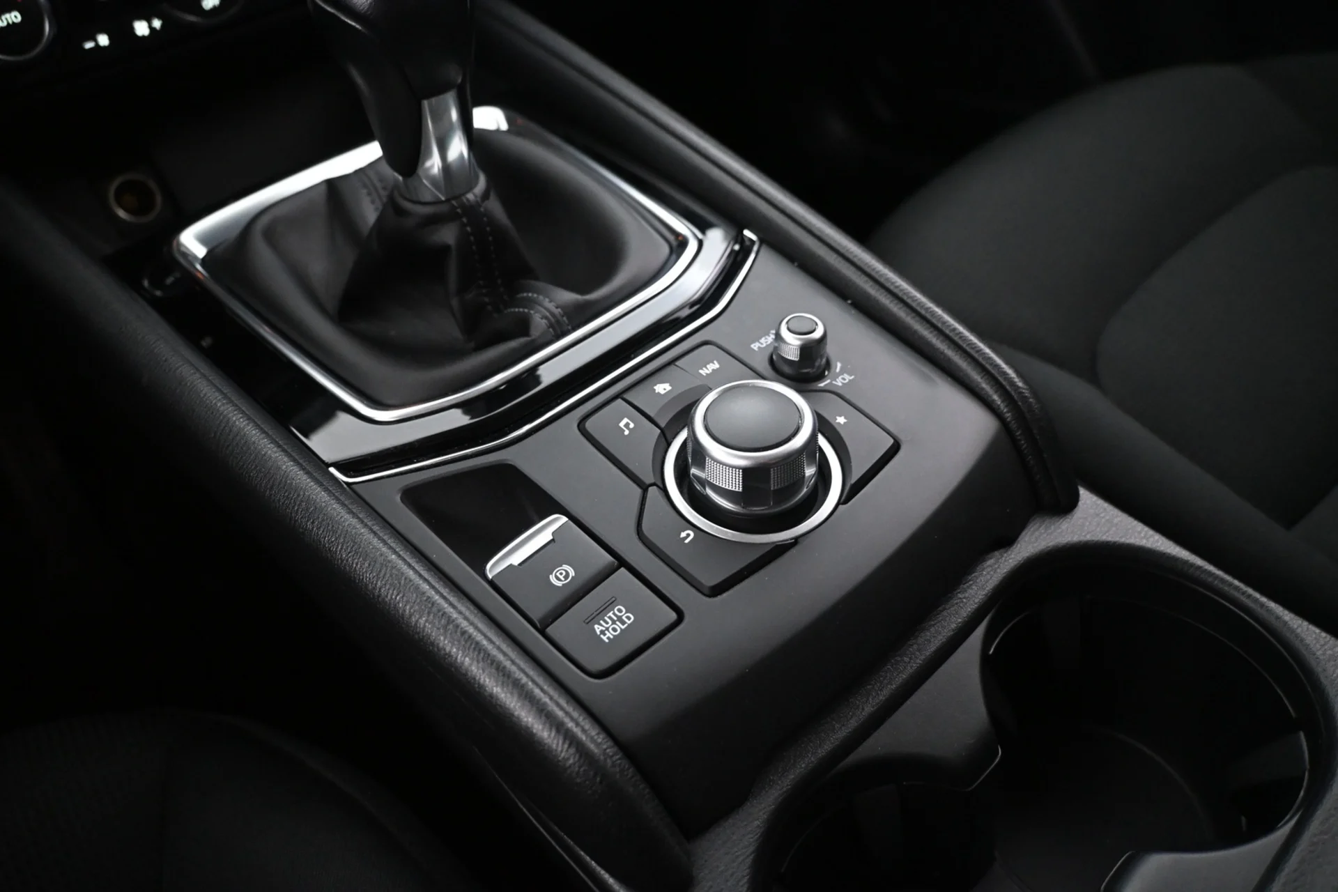 Car Image - V8Luium5qRcEuTjS9PJh5