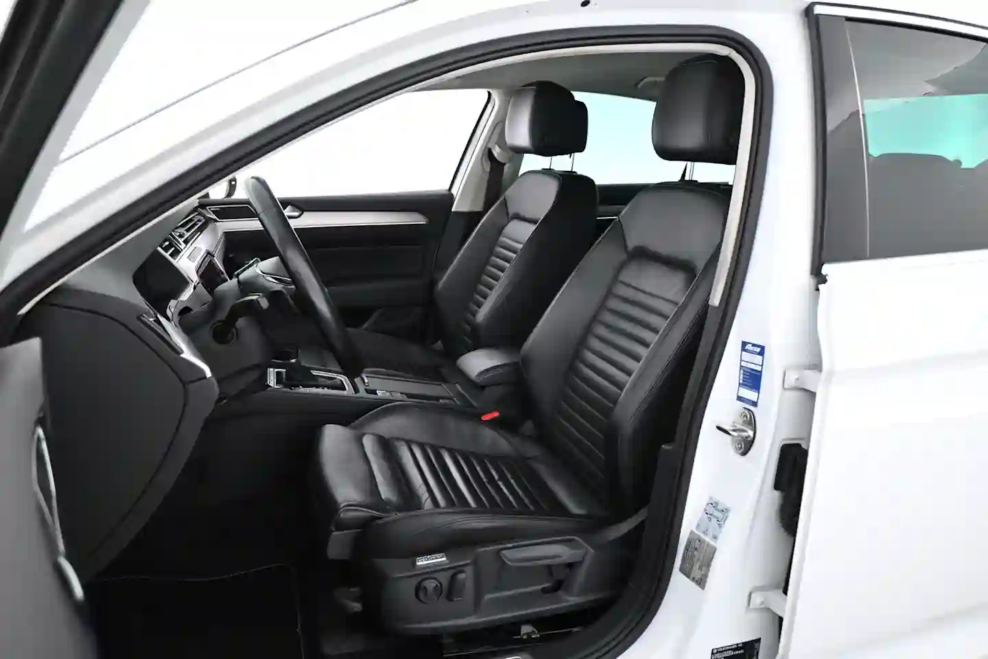 Car Image - 6BphN6vWbMLKPBJg4uMnvz