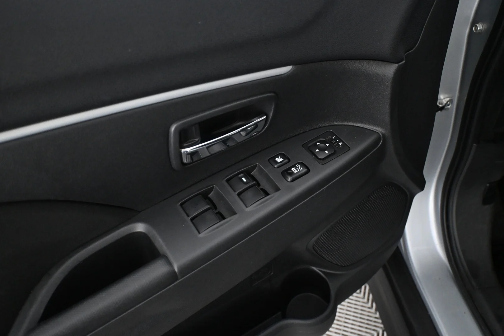 Car Image - 5JA4tuomamoD09FBQgOHwR