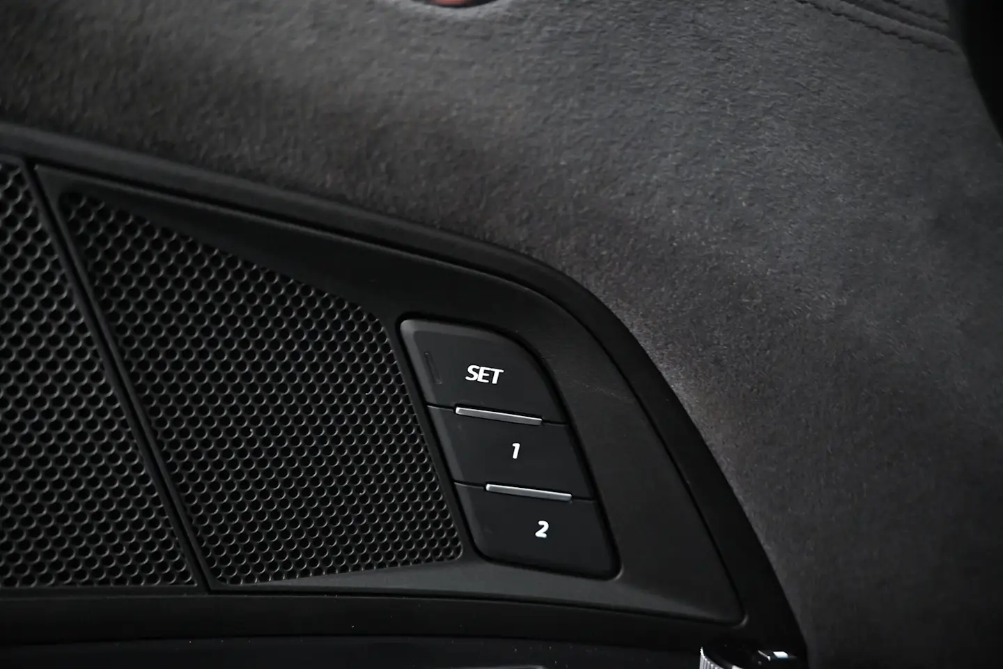 Car Image - vMeJ1yA2cWj3LTRYmD4cF
