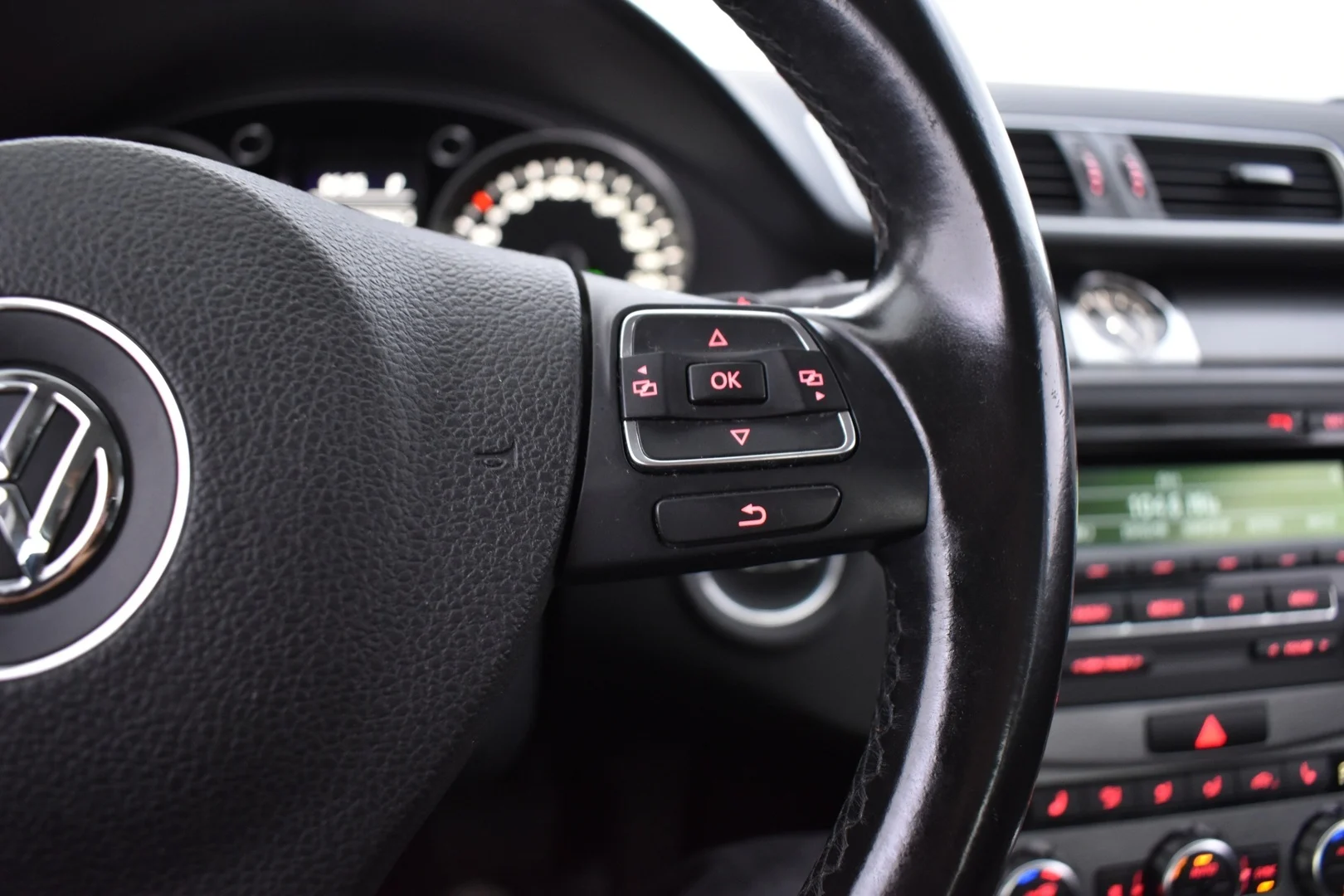 Car Image - 6O05LrKUUIFE8aZ01B2iI9