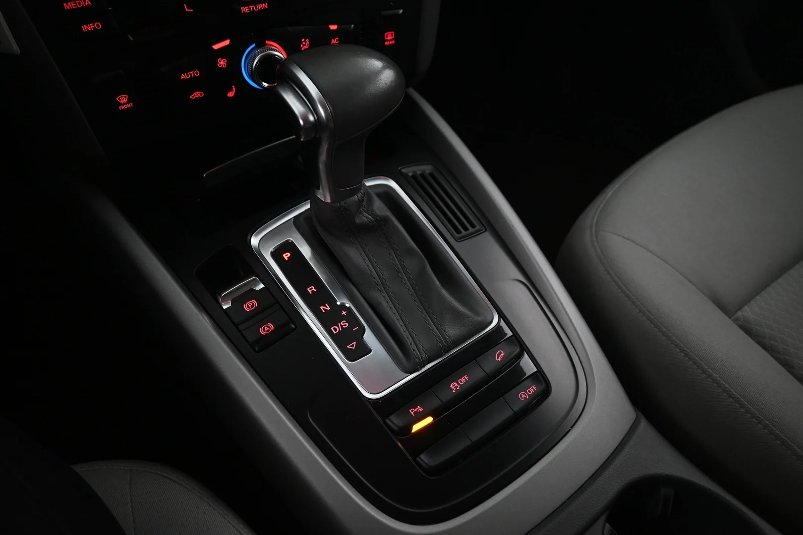 Car Image - 1oFtH4eRo9u1H3rC93wAHF