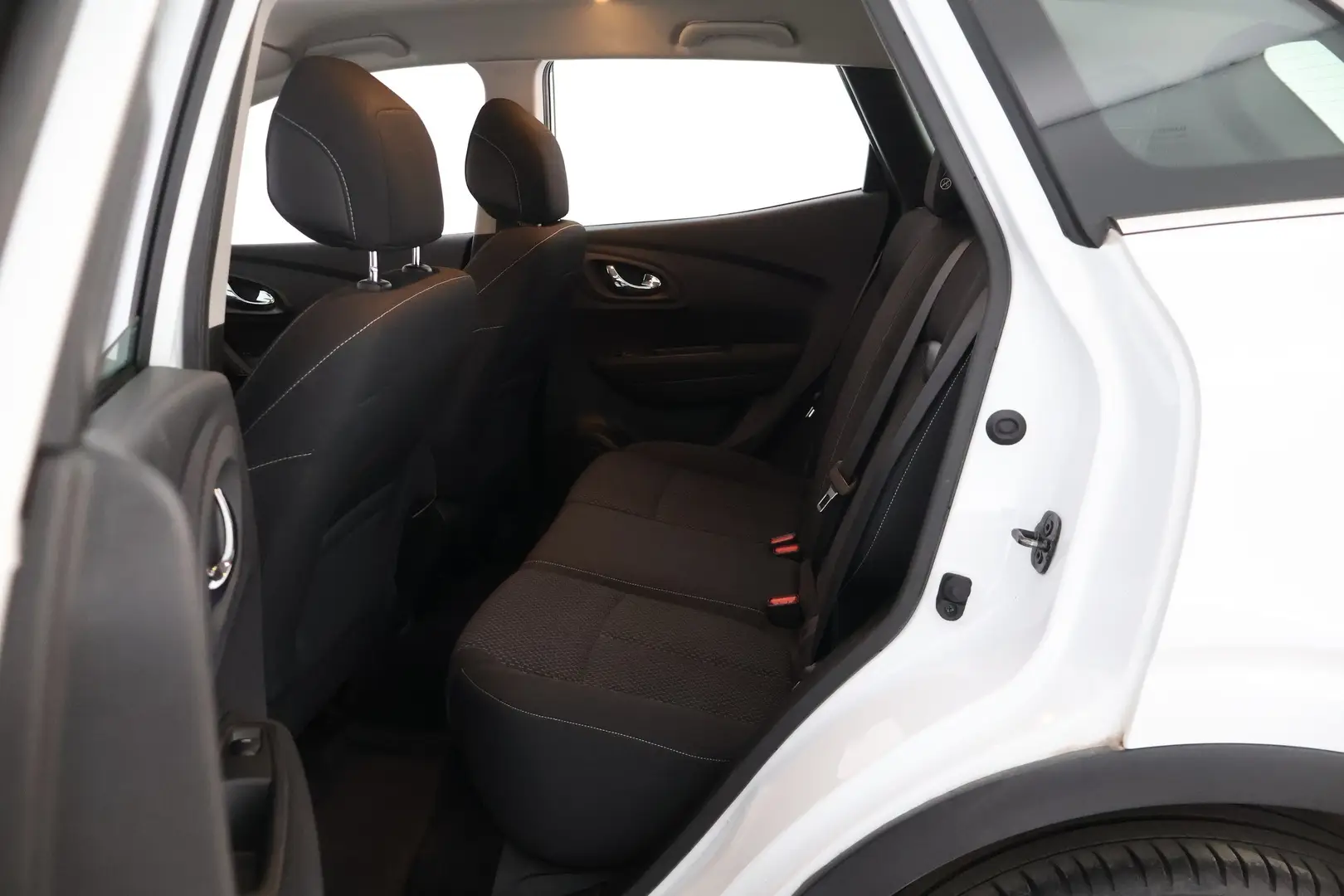 Car Image - 6WdENnbWxJSa7XJcKftcBg