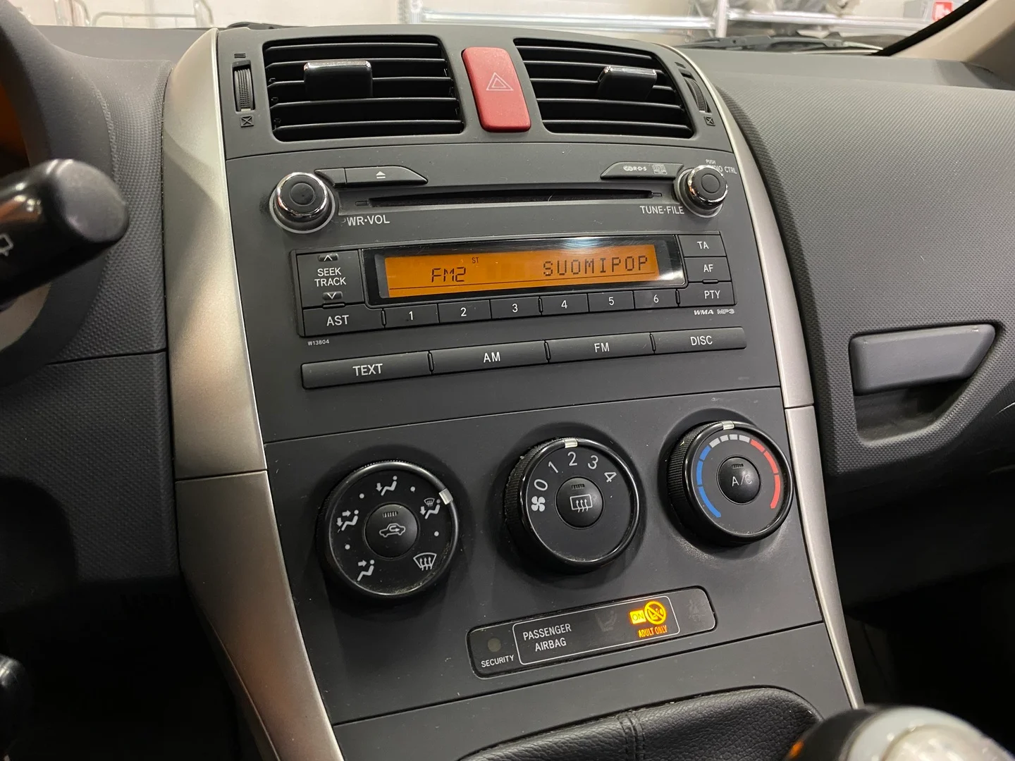 Car Image - 4TTyEuNYCoB9fDmWdNWBv9