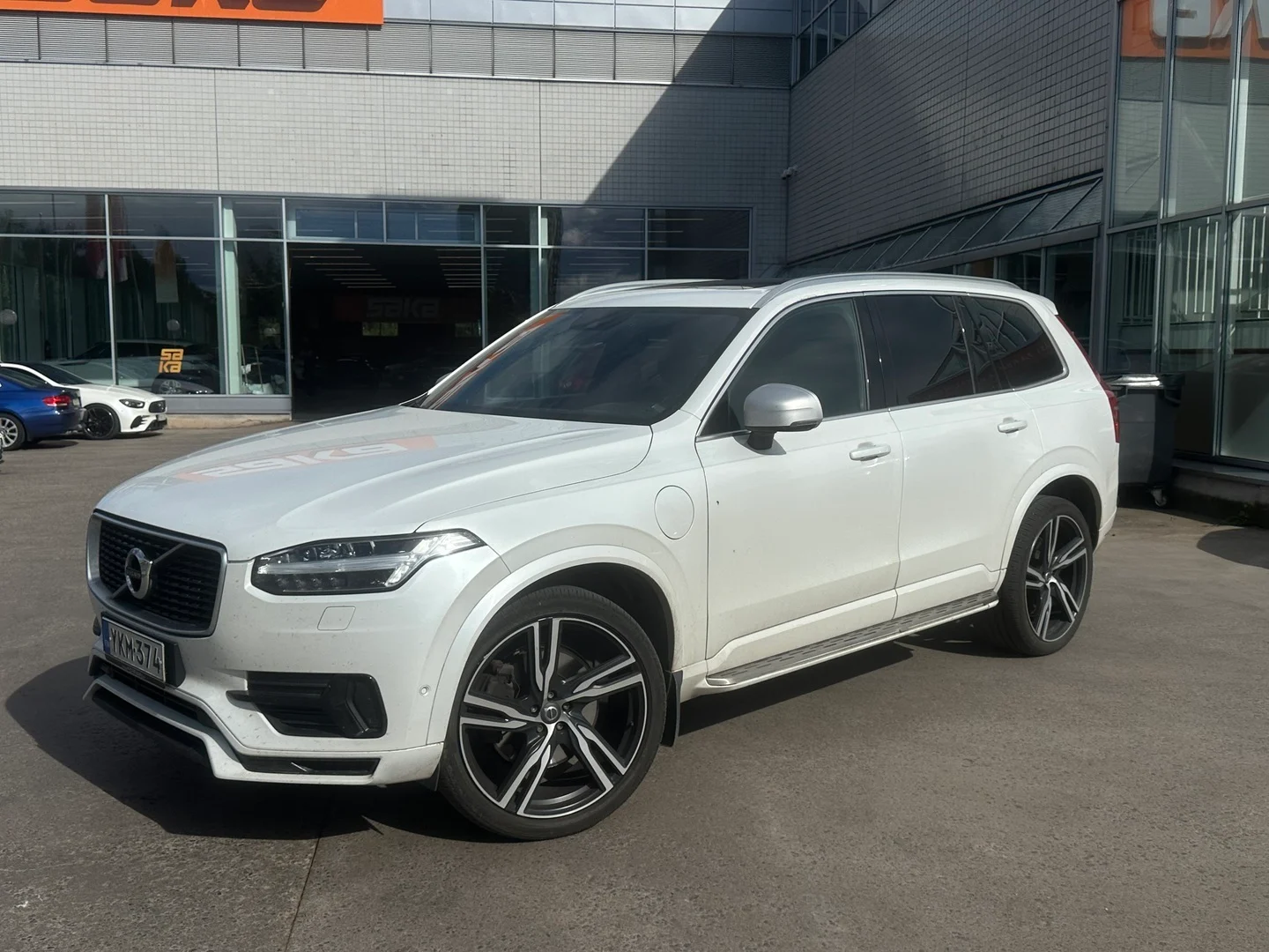 Car Image - 2XhKx1QEccalSaDDFaVkYF