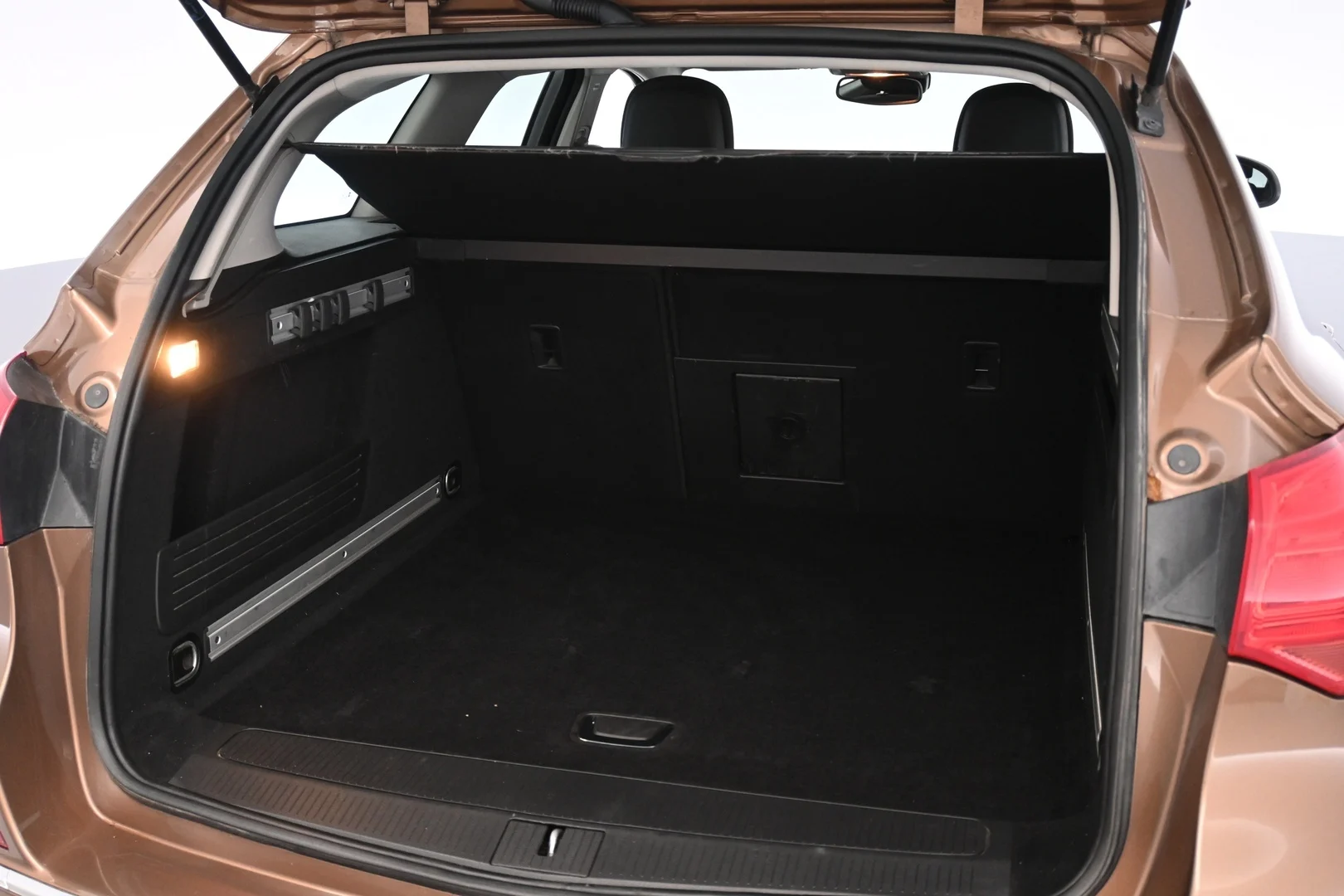 Car Image - rKzC2FKI9DS4Y2Ca0TQw7