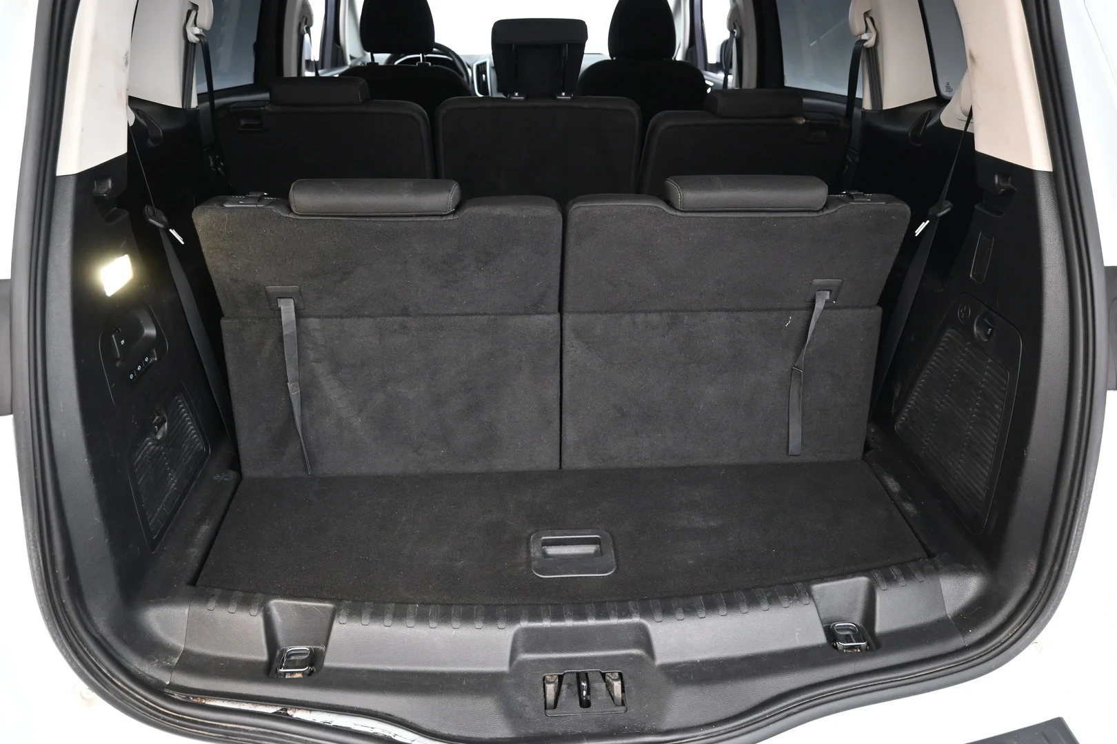 Car Image - 52WMCLqIN4kXcvWndATeis