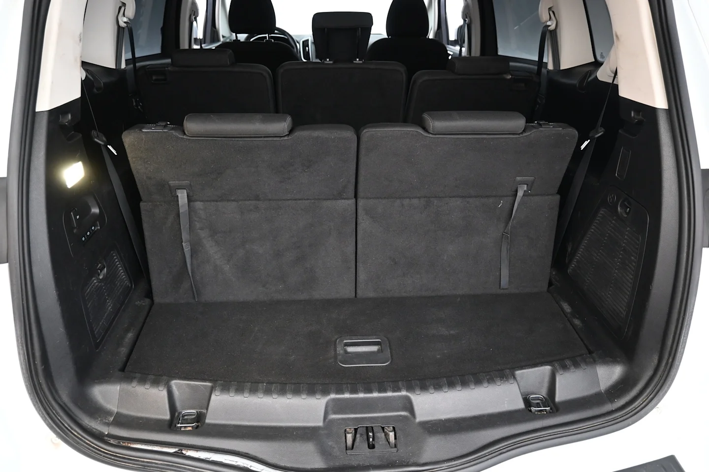 Car Image - 52WMCLqIN4kXcvWndATeis