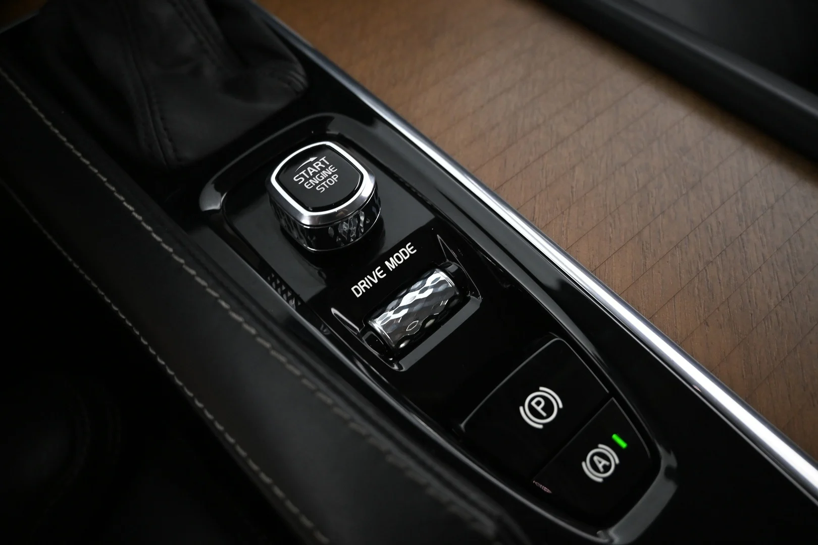 Car Image - 5DTejpL3JwOtiHk8k9vSuO