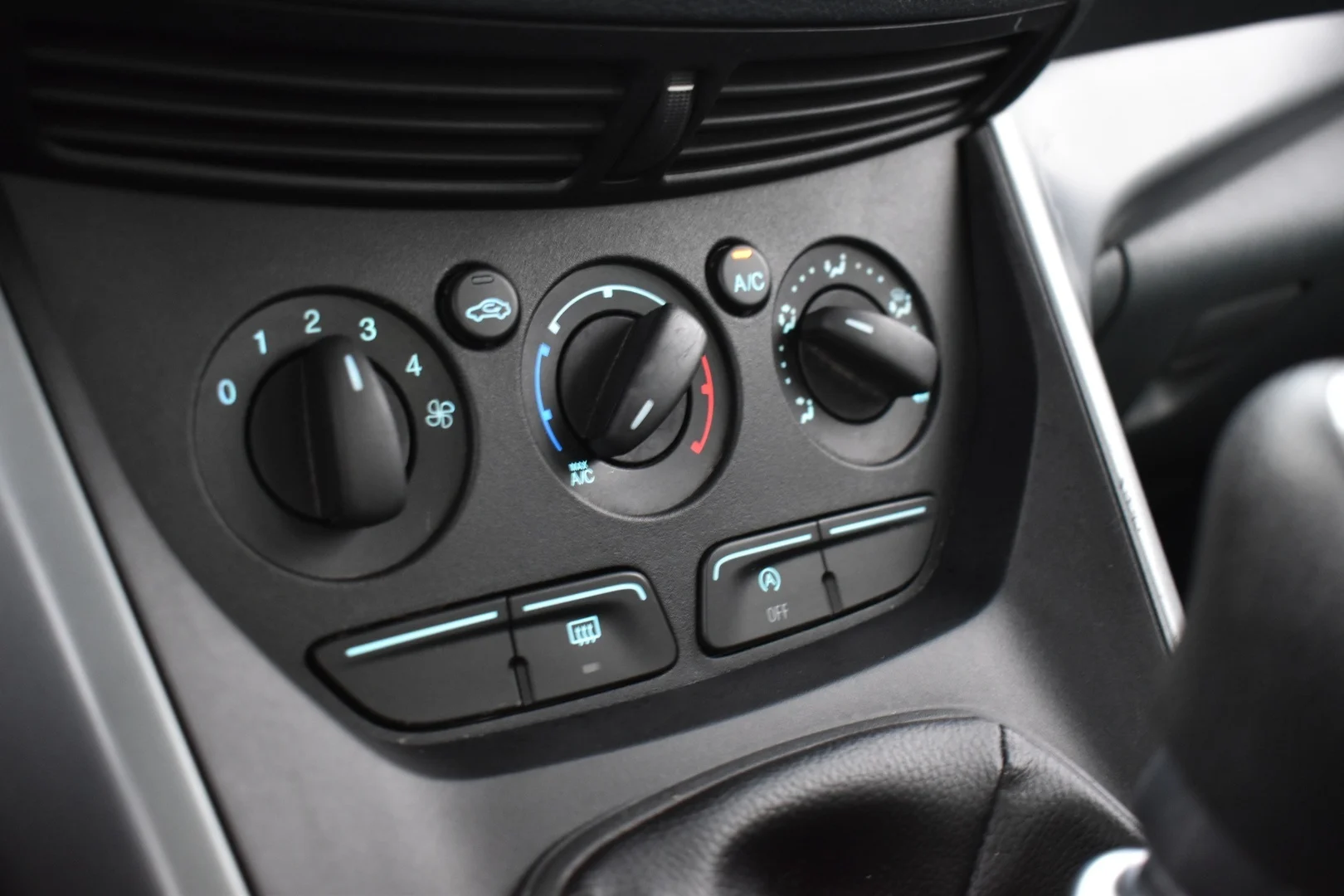 Car Image - 17xFvnkknQarcdjvMxAF3B