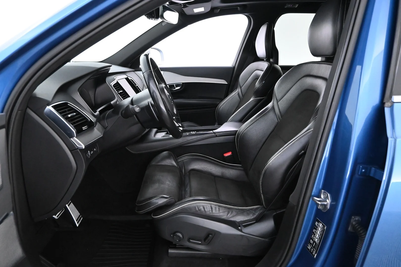 Car Image - N11eYglKLGG481O3l8T0R