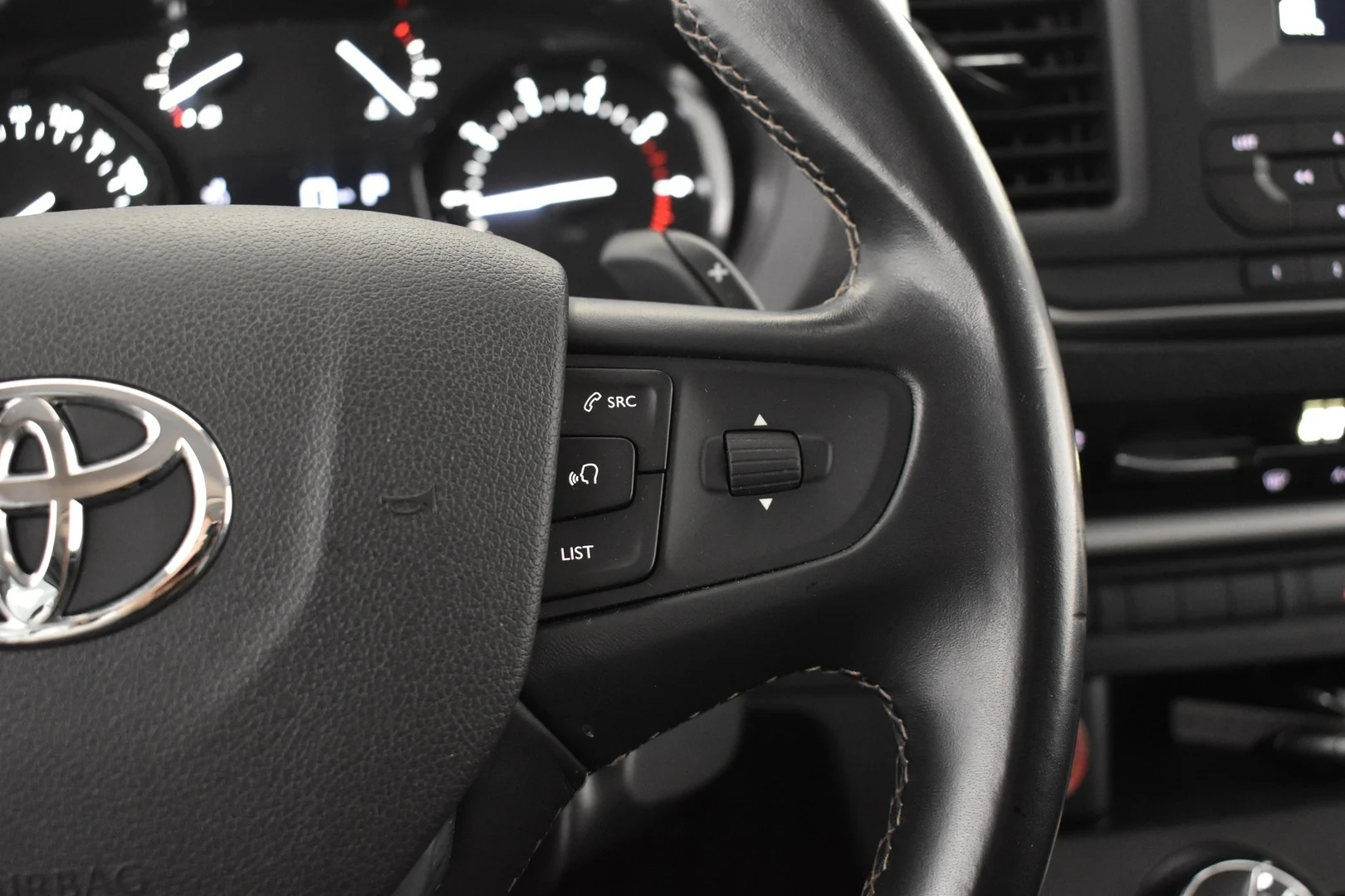 Car Image - 5oGDcLyDGF8YoVEt0VJ5oy