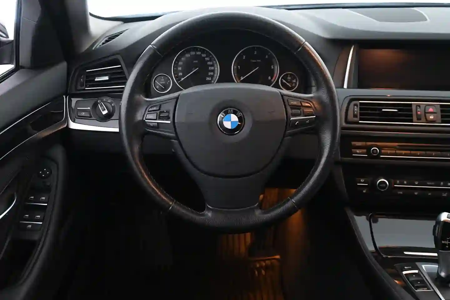 Car Image - 35jeoo7AAId1uAR5CxVaQ2