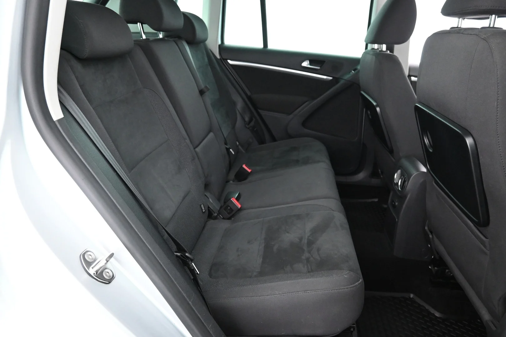 Car Image - JBIwQaRBCRzaSCGouq8tU