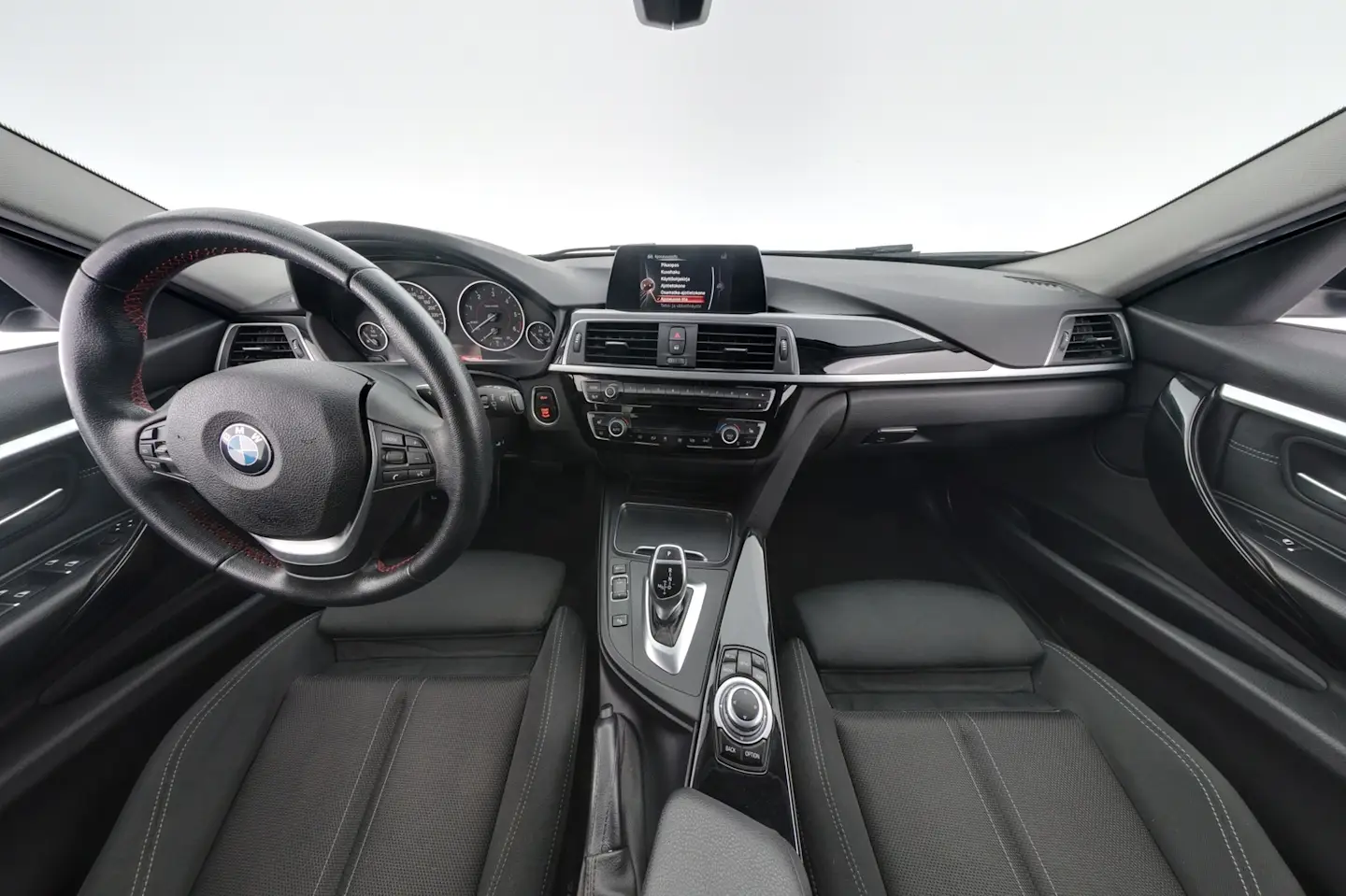 Car Image - 7jWSxeudiB5QsE2Hm0hgqS